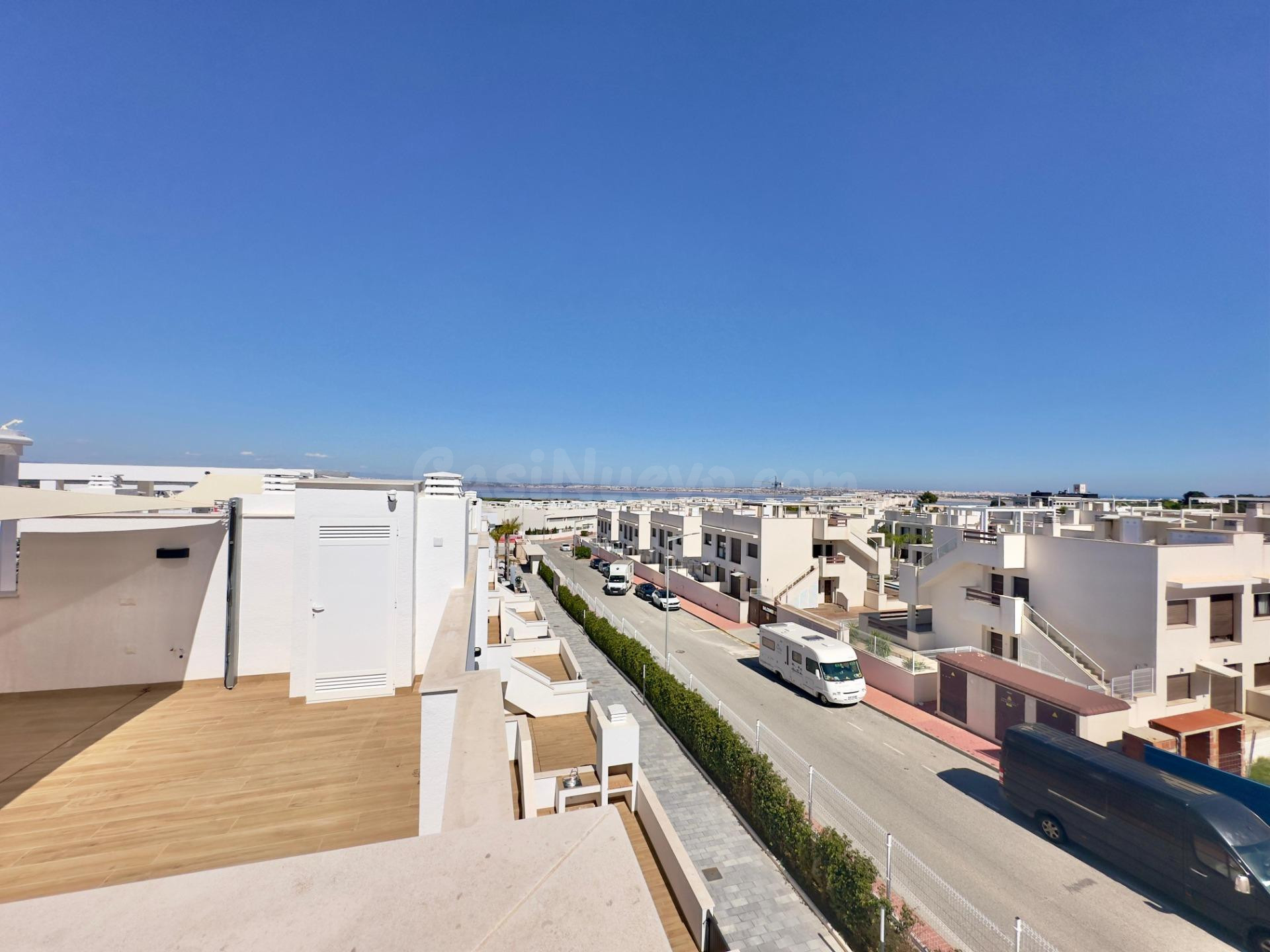 BUNGALOW DE 2 DORMITORIOS Y 2 BAÑOS EN LOS BALCONES, TORREVI - foto 38