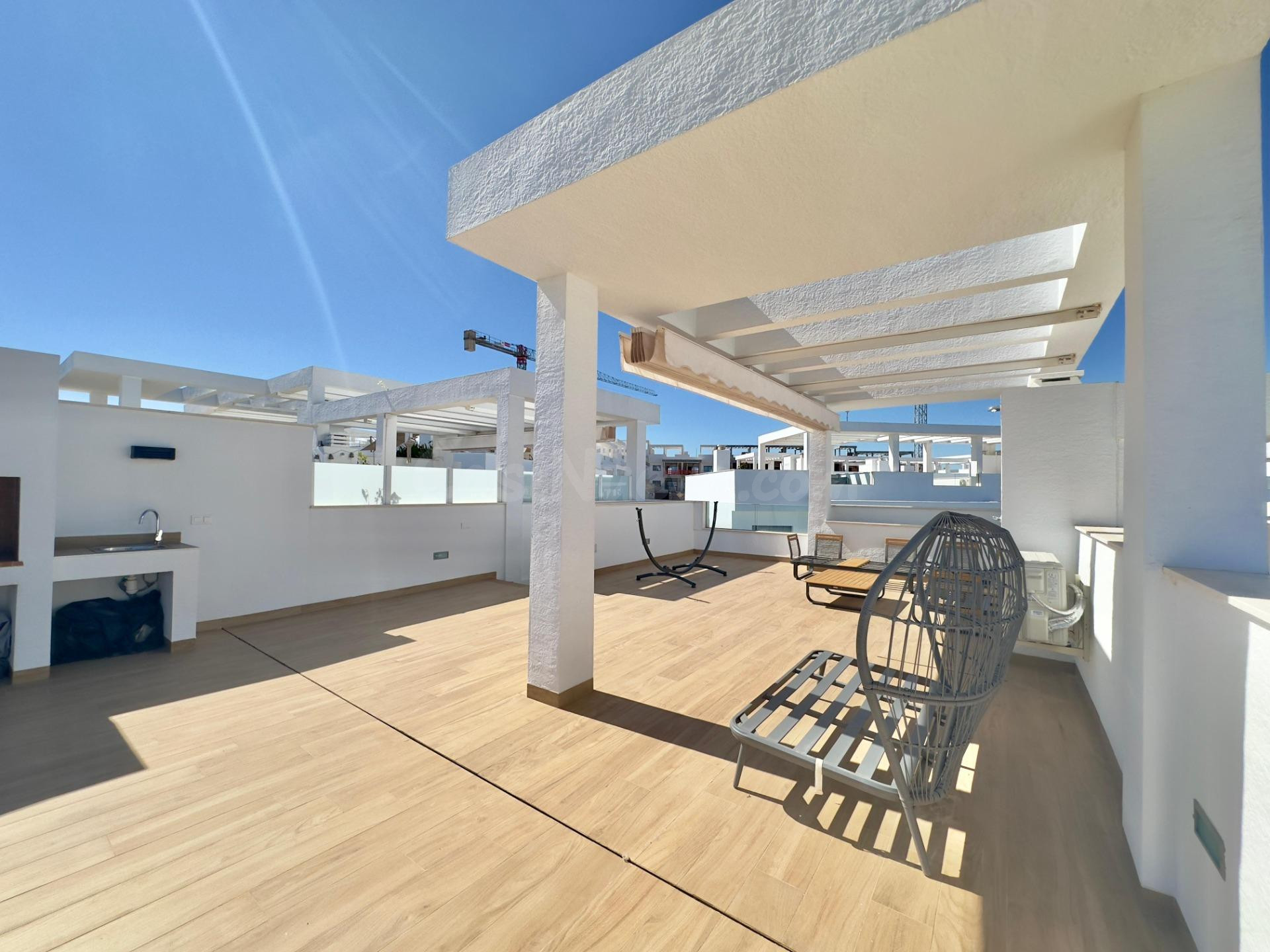 BUNGALOW DE 2 DORMITORIOS Y 2 BAÑOS EN LOS BALCONES, TORREVI - foto 41