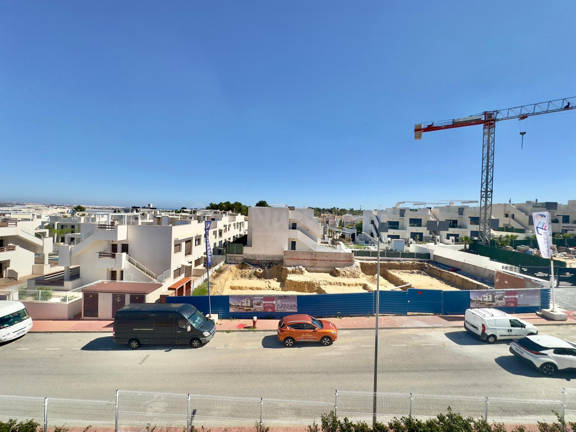 BUNGALOW DE 2 DORMITORIOS Y 2 BAÑOS EN LOS BALCONES, TORREVI - foto 48