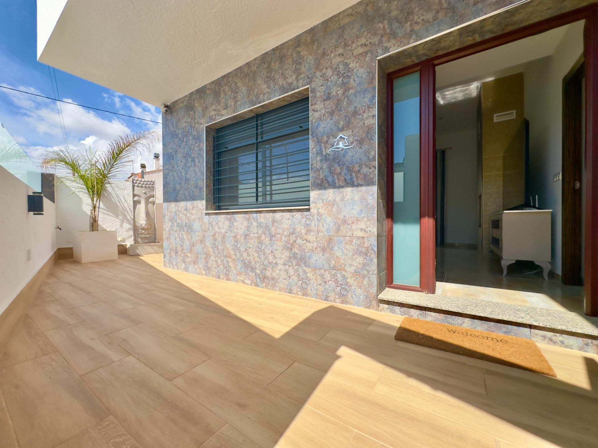 VILLA EN PILAR DE HORADADA DE 4 DORMITORIOS 2 BAÑOS EN PILAR - foto 2