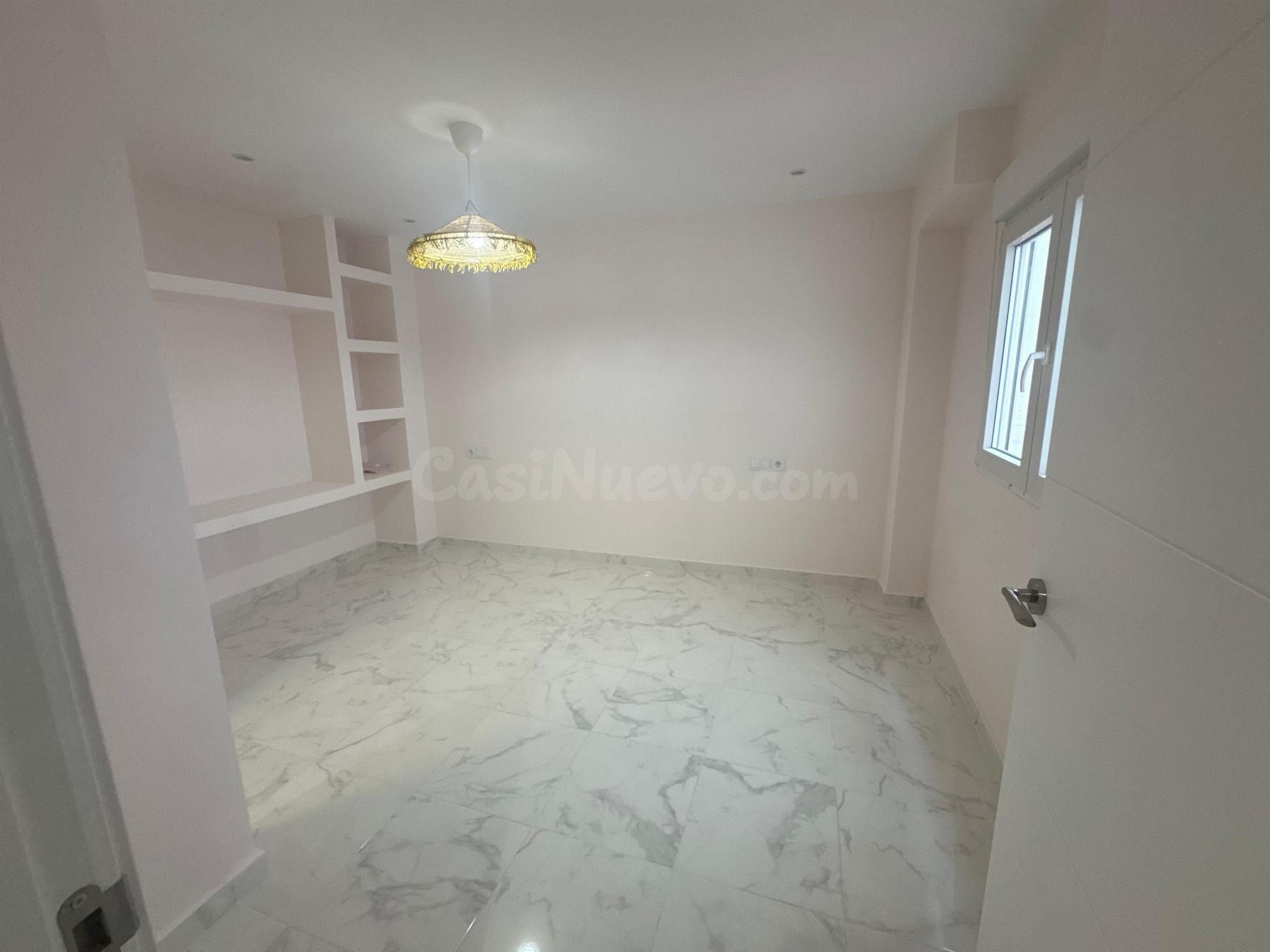APARTAMENTO DE 3 DORMITORIOS 3 BAÑOS EN TORREVIEJA (CENTRO) - foto 11