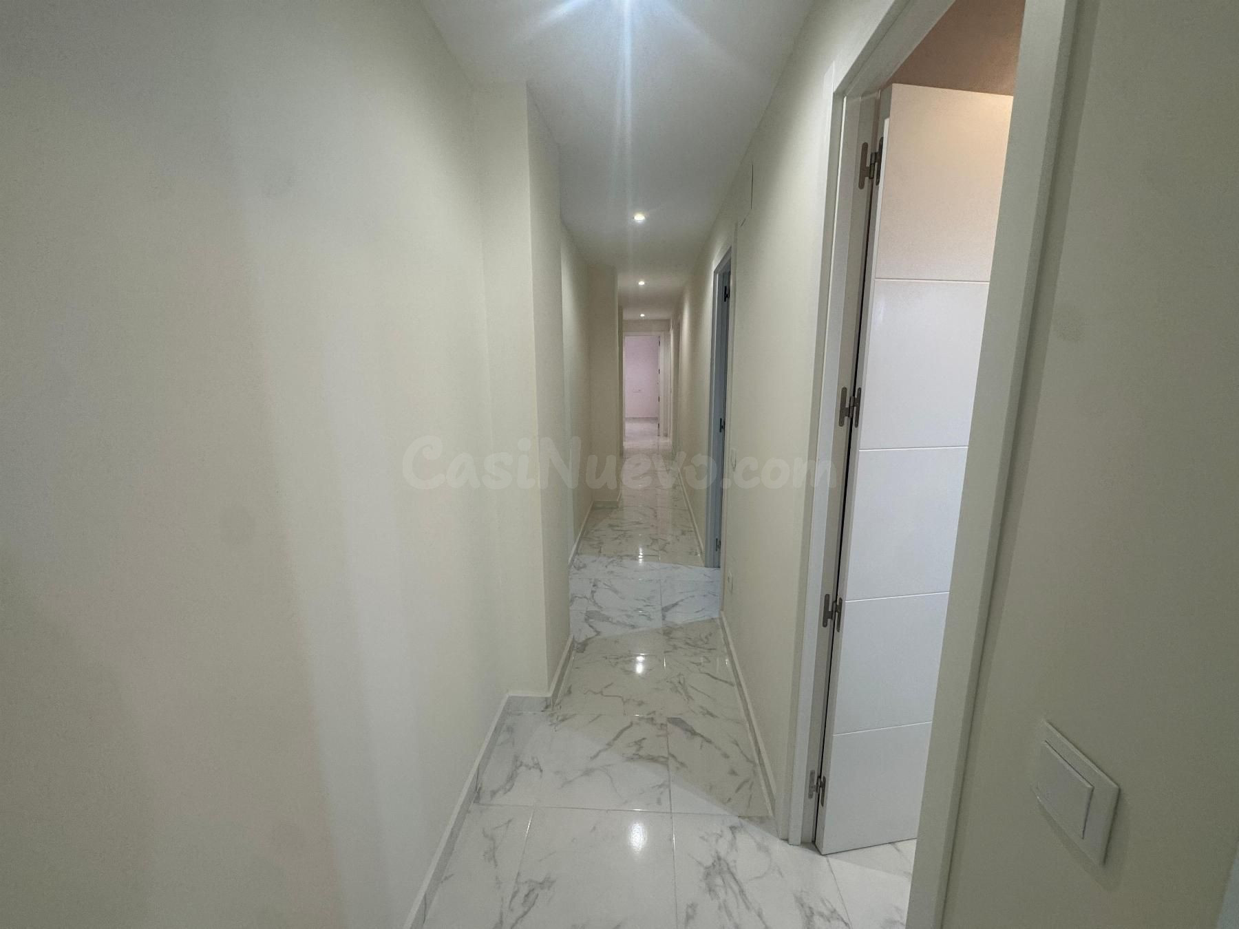 APARTAMENTO DE 3 DORMITORIOS 3 BAÑOS EN TORREVIEJA (CENTRO) - foto 12