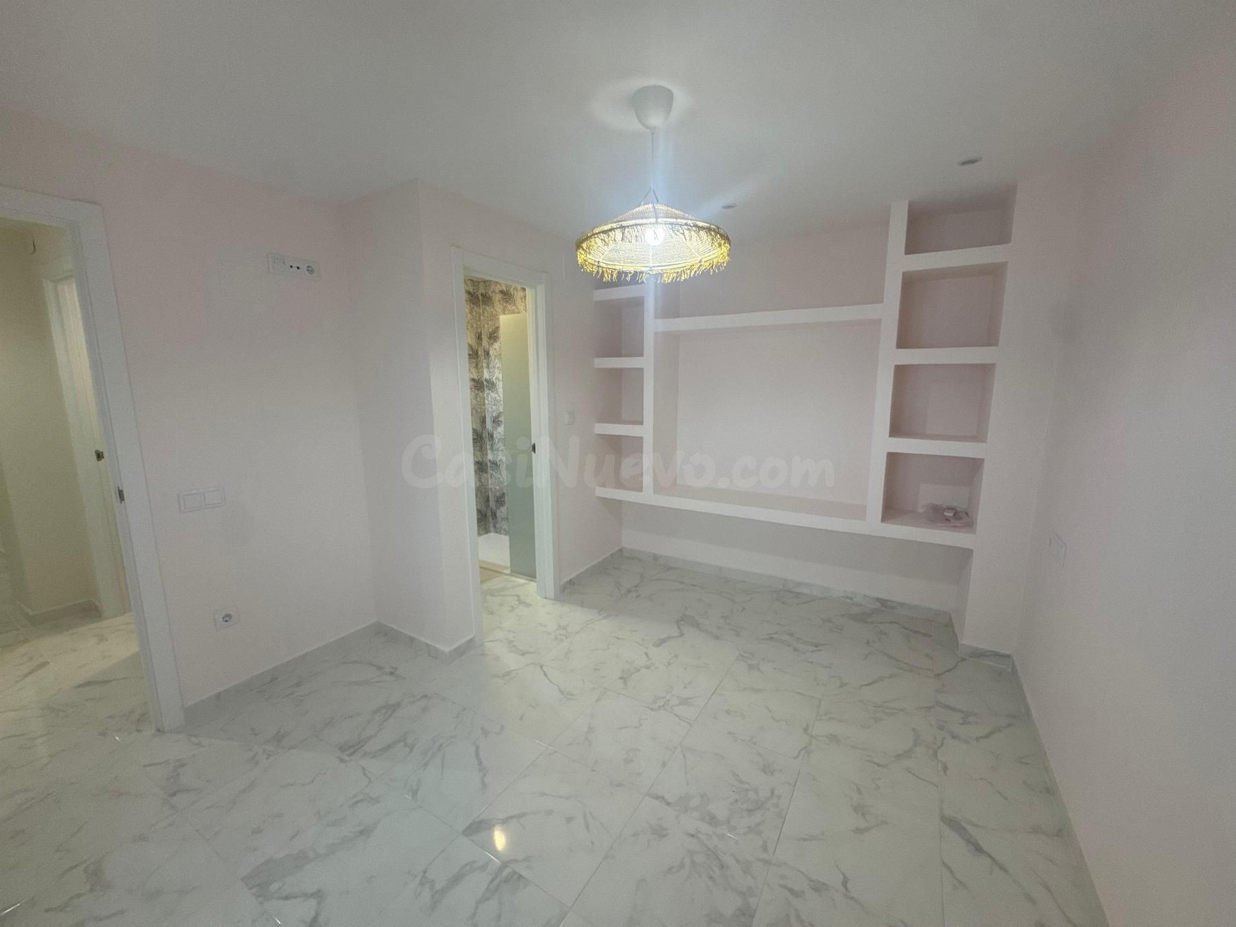 APARTAMENTO DE 3 DORMITORIOS 3 BAÑOS EN TORREVIEJA (CENTRO) - foto 17