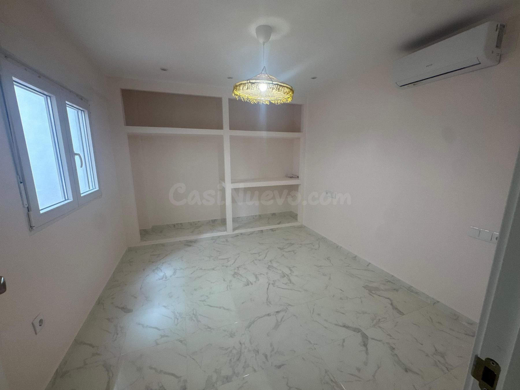 APARTAMENTO DE 3 DORMITORIOS 3 BAÑOS EN TORREVIEJA (CENTRO) - foto 20