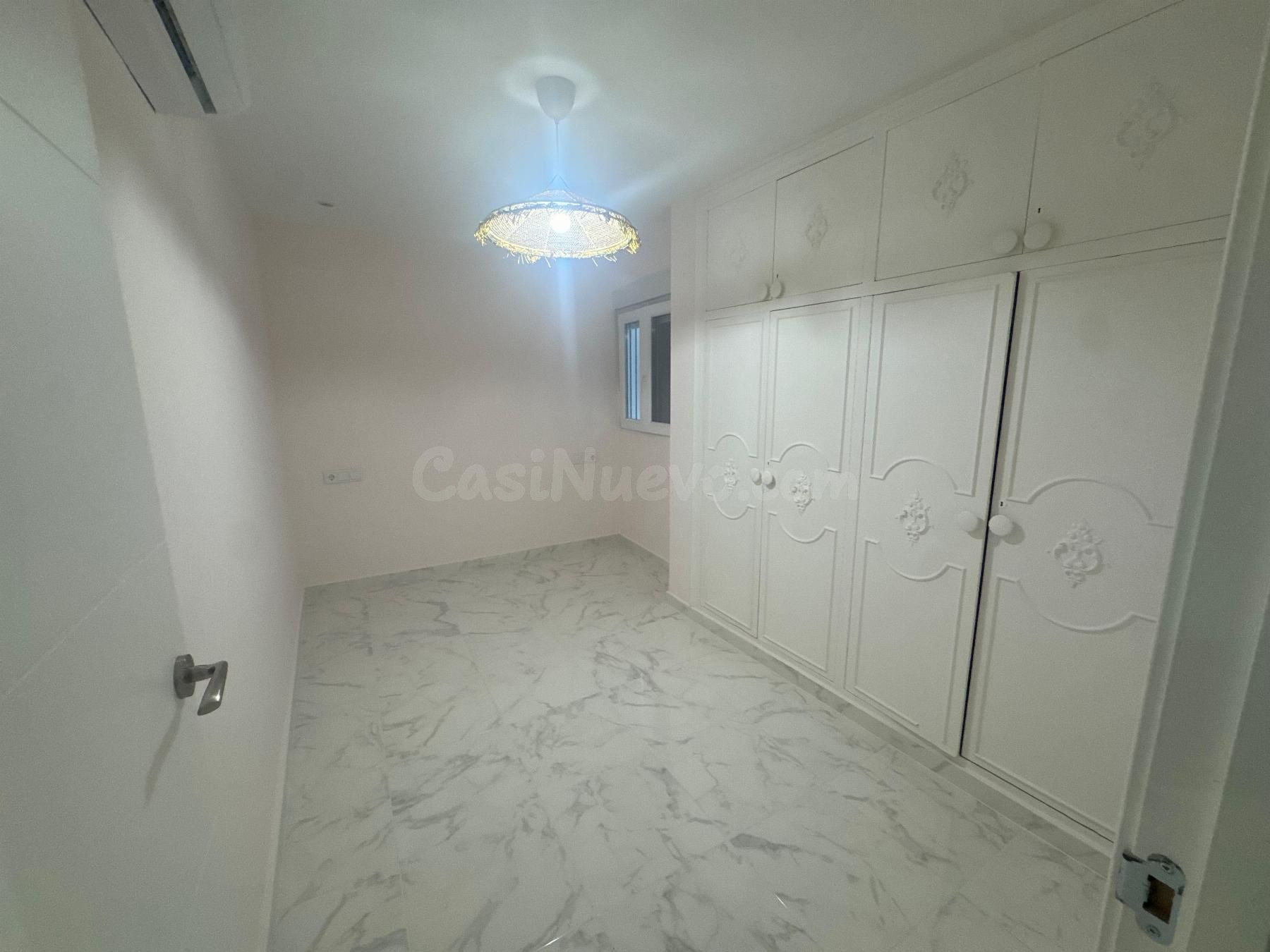 APARTAMENTO DE 3 DORMITORIOS 3 BAÑOS EN TORREVIEJA (CENTRO) - foto 21
