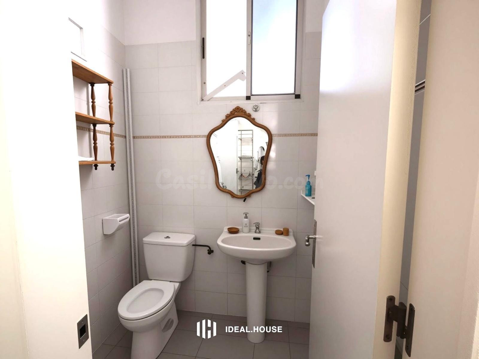 Inmueble a dos calles con patio y gran potencial - foto 6