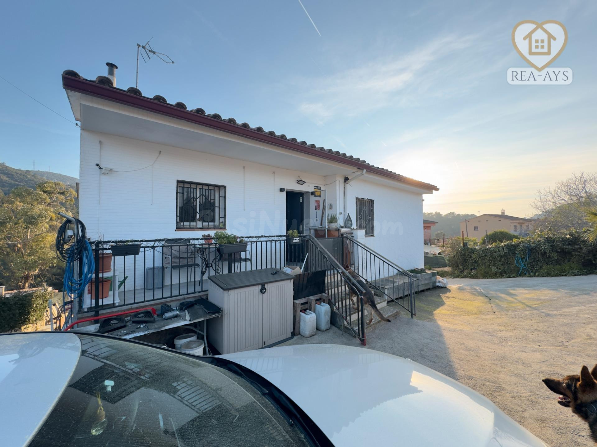 Casa con piscina y gran parcela en plena naturaleza - foto 5
