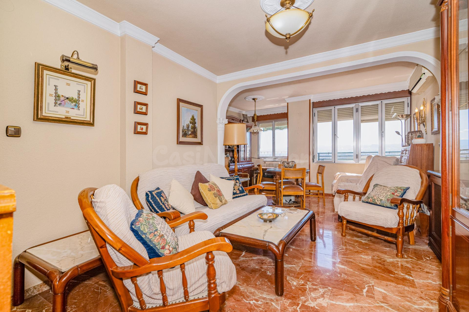 Piso en Ctra. Málaga en última planta con garaje y trastero - foto 10