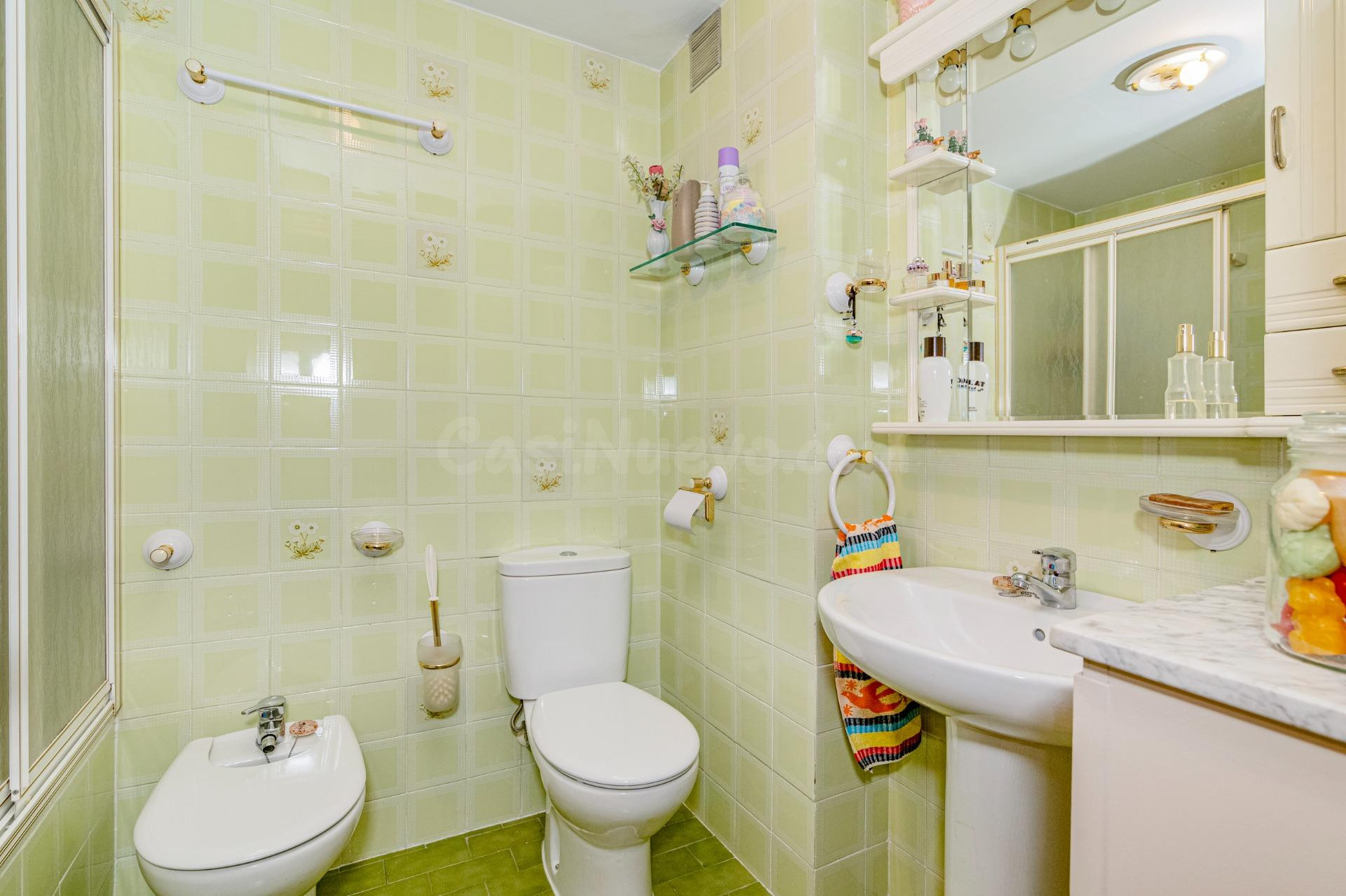 Piso en Ctra. Málaga en última planta con garaje y trastero - foto 21