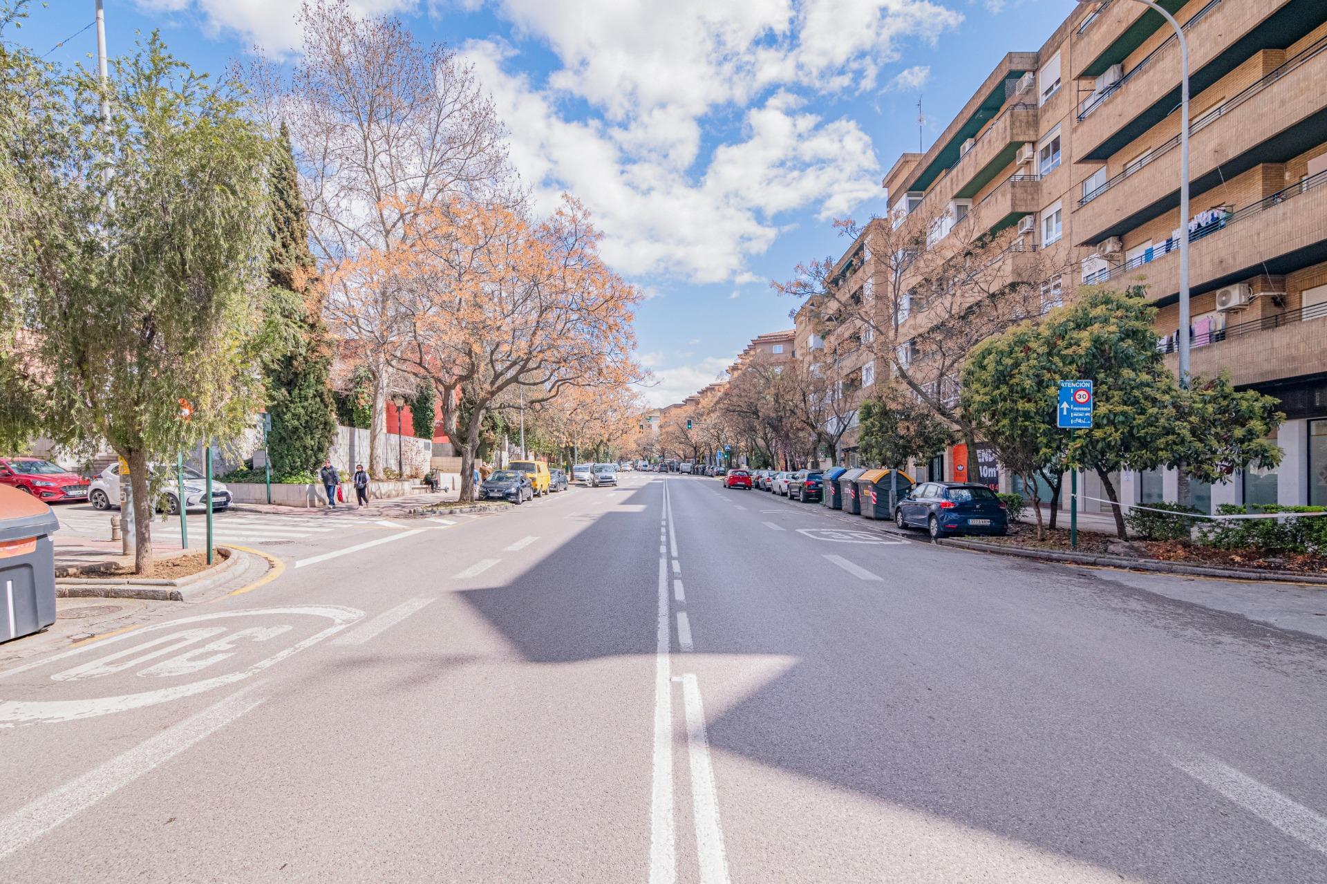Piso en Ctra. Málaga en última planta con garaje y trastero - foto 44