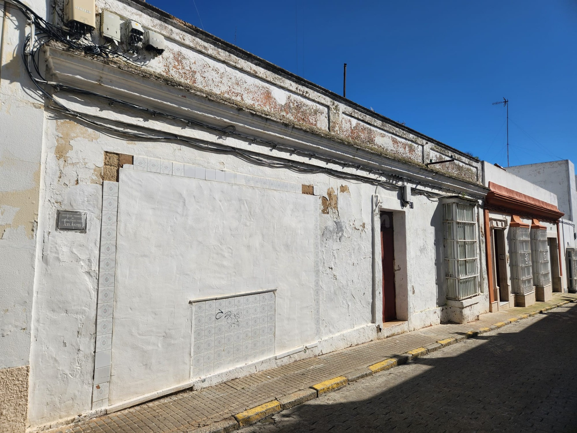 OPORTUNIDAD  DE FINCA EN ZONA CENTRICA - foto 2