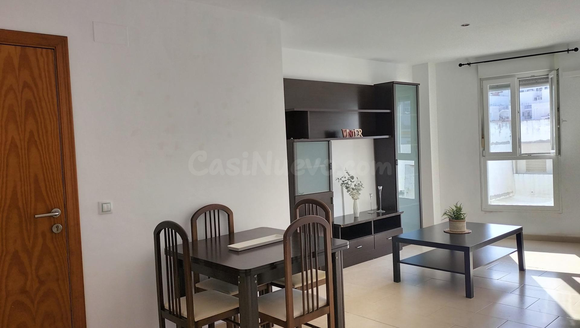 Bonito piso con ascensor junto al centro de Chiclana - foto 3