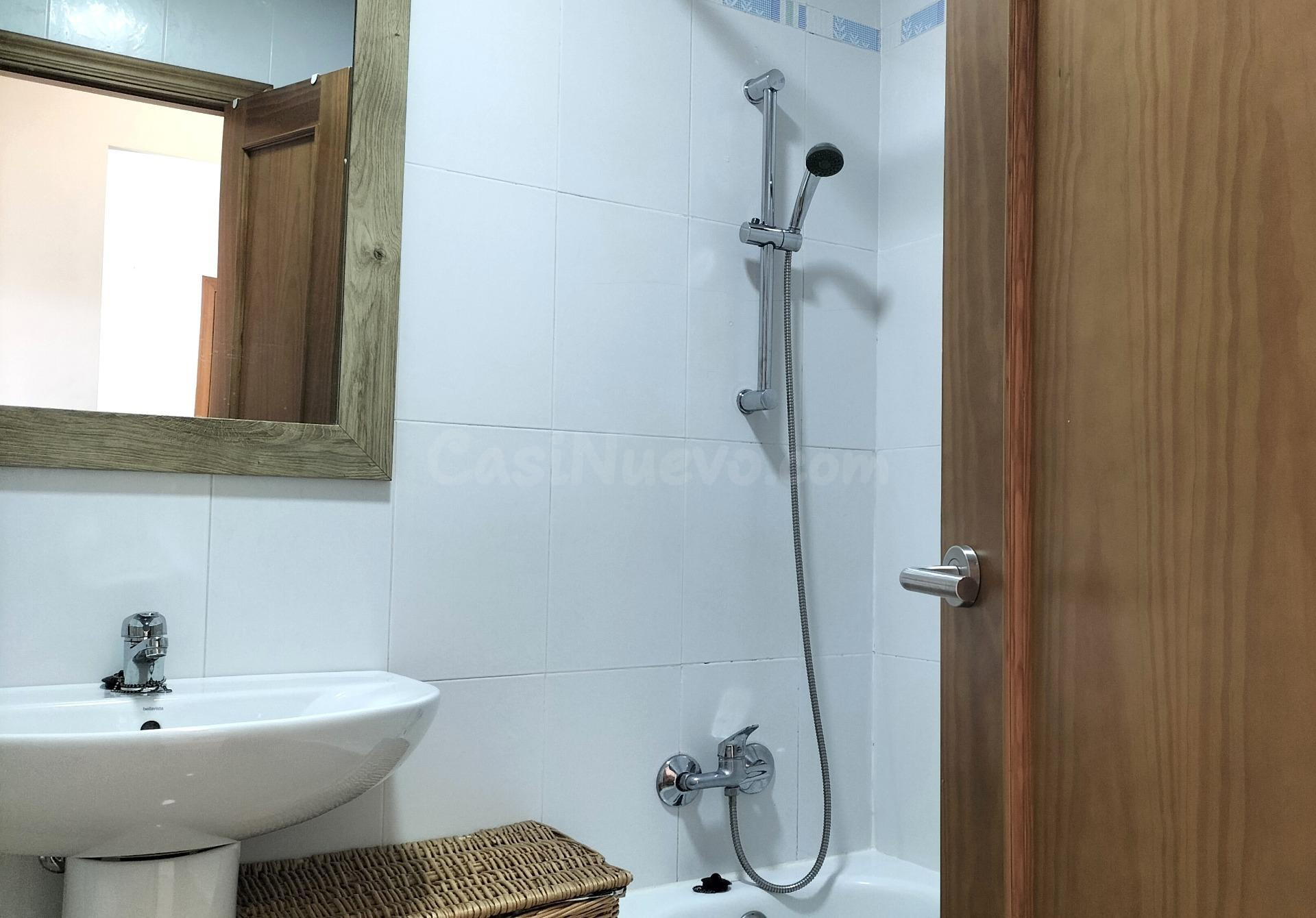 Bonito piso con ascensor junto al centro de Chiclana - foto 12