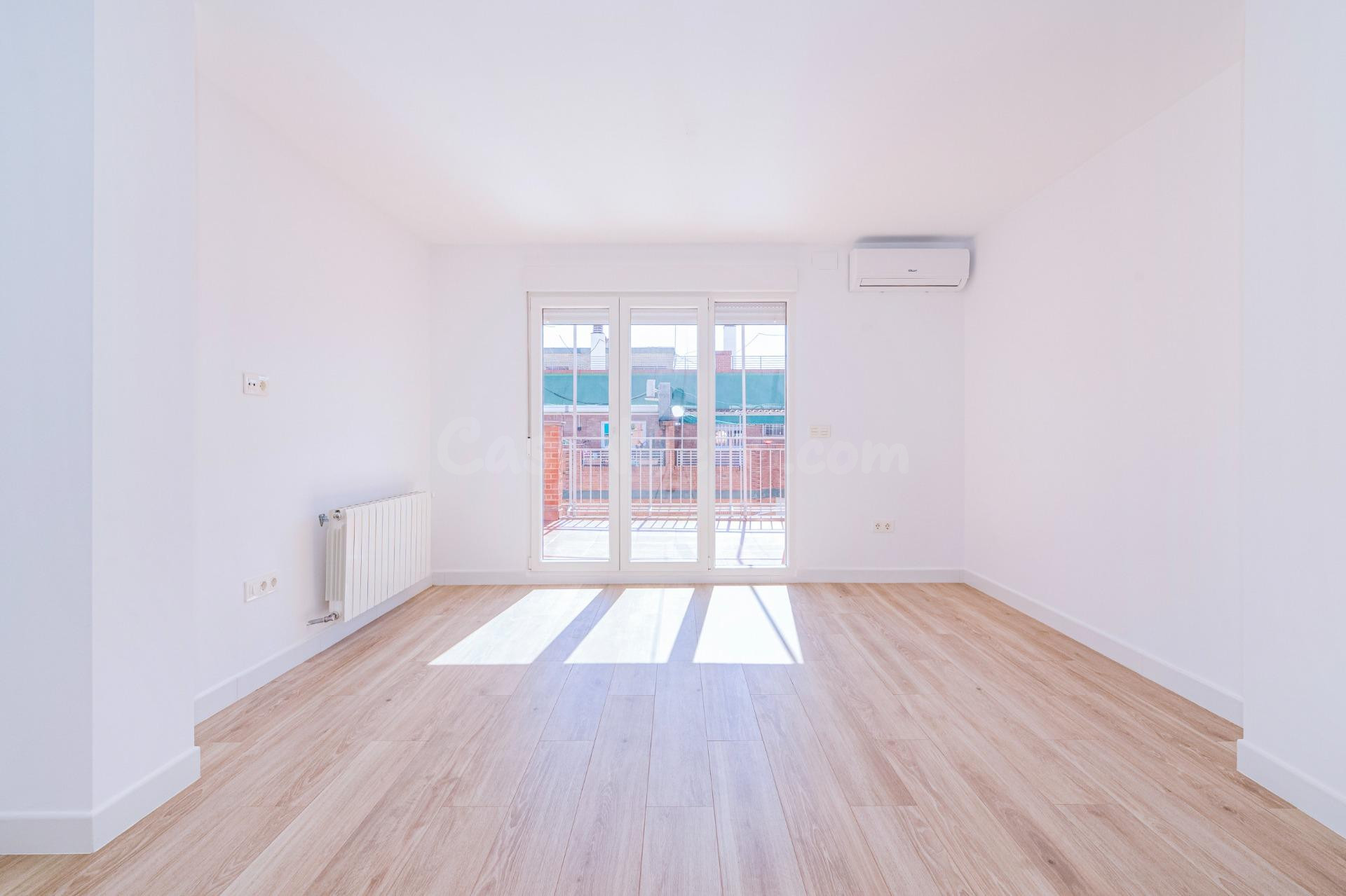 ATICO TOTALMENTE REFORMADO A ESTRENAR  EN PLAZA DE TOROS DE 