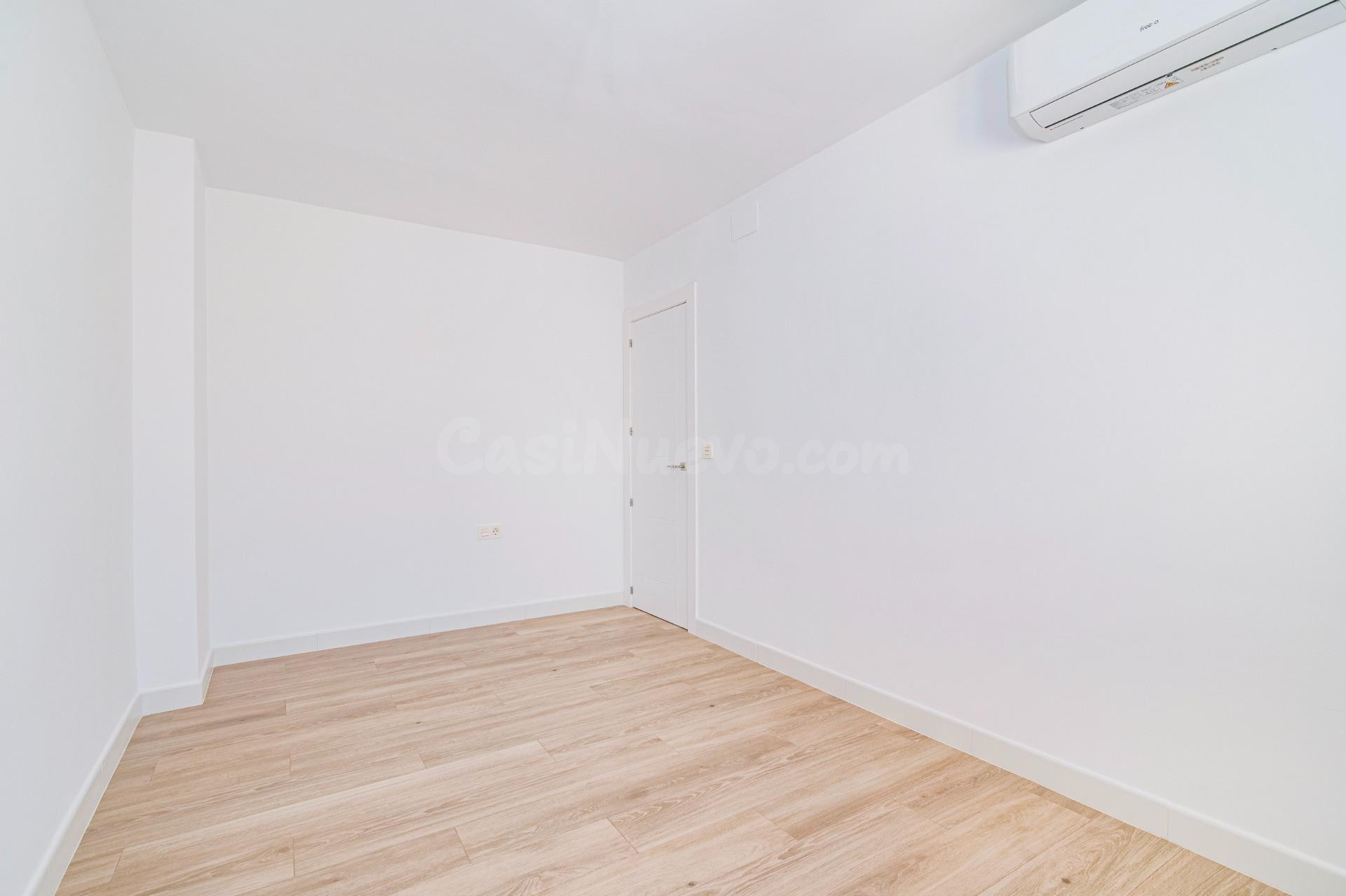 ATICO TOTALMENTE REFORMADO A ESTRENAR  EN PLAZA DE TOROS DE  - foto 14