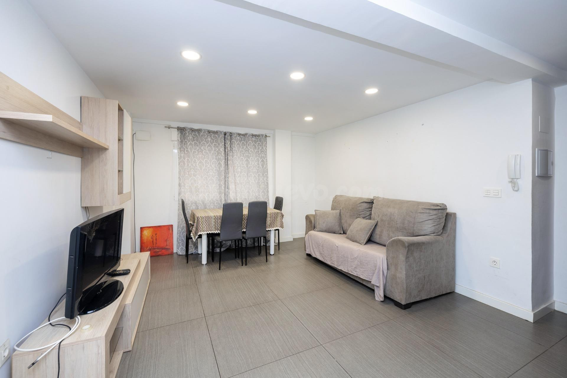 Acogedor Apartamento Reformado en el Corazón de Zaidín, Gran - foto 5