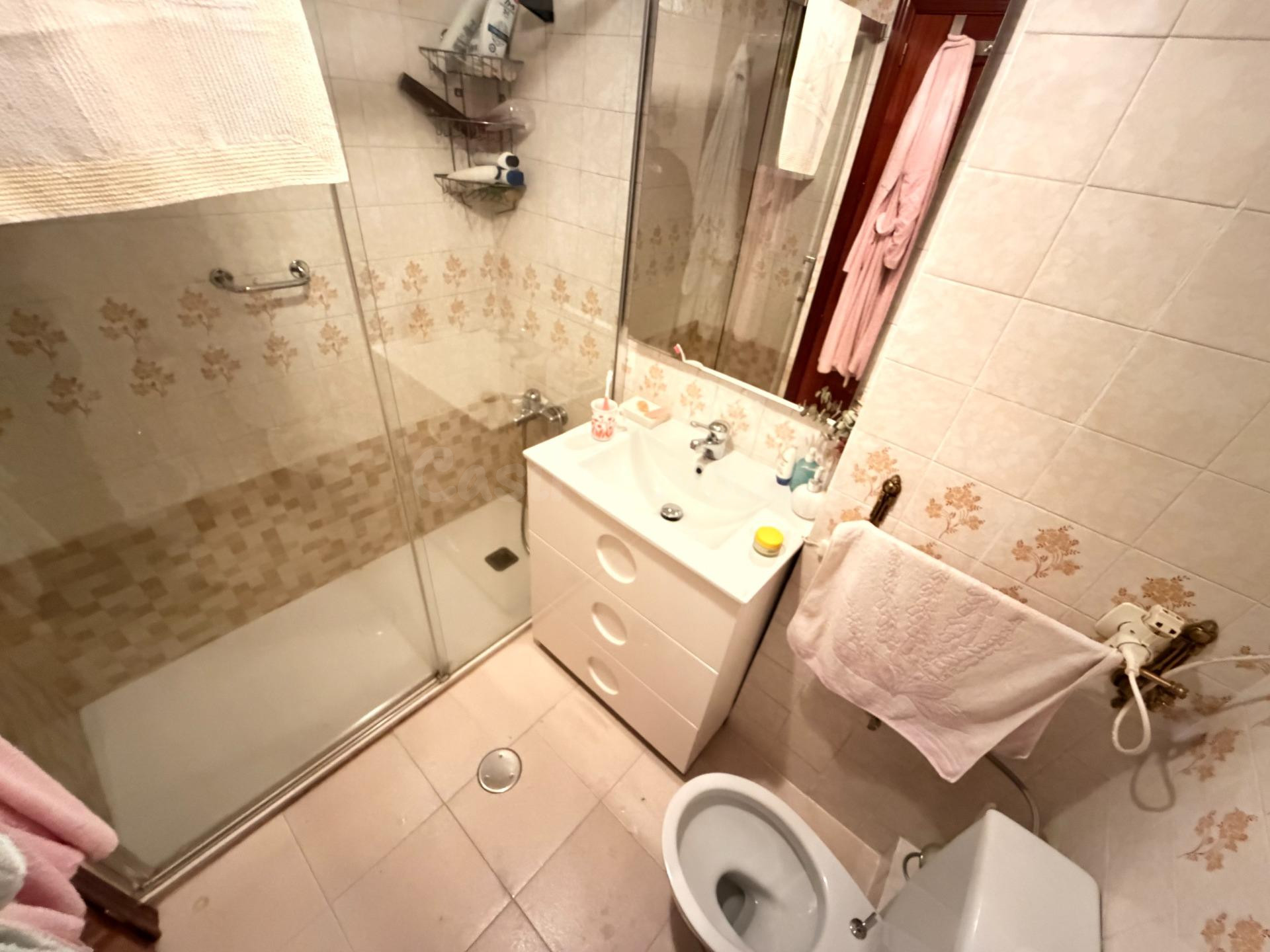 D. Piso con cochera y trastero junto a la Avenida de Medina  - foto 26