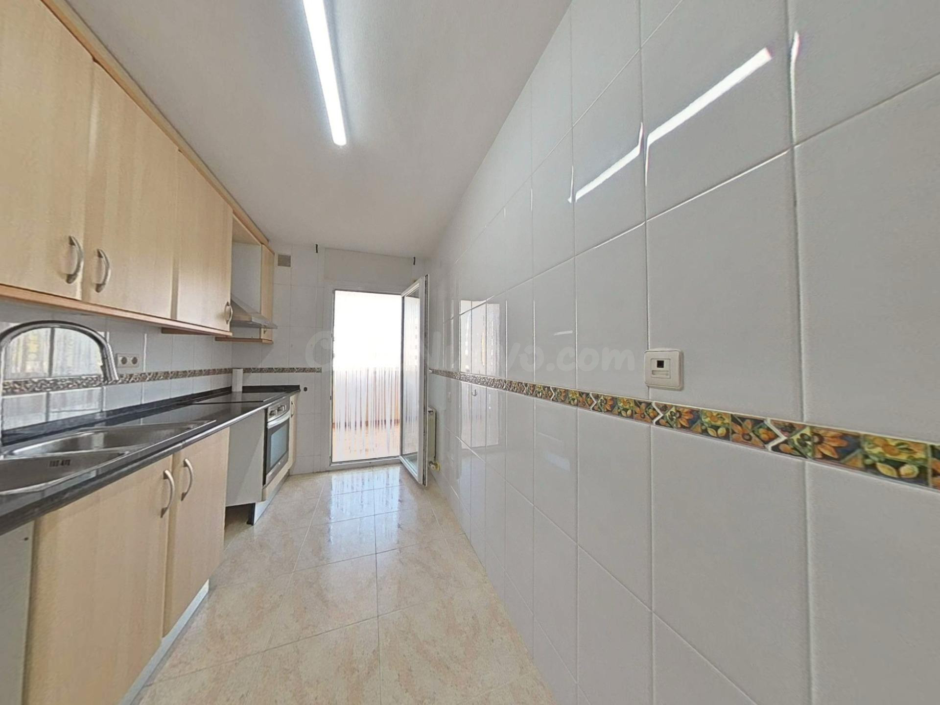 Amplio piso en el centro de Salou con piscina y vistas - foto 25