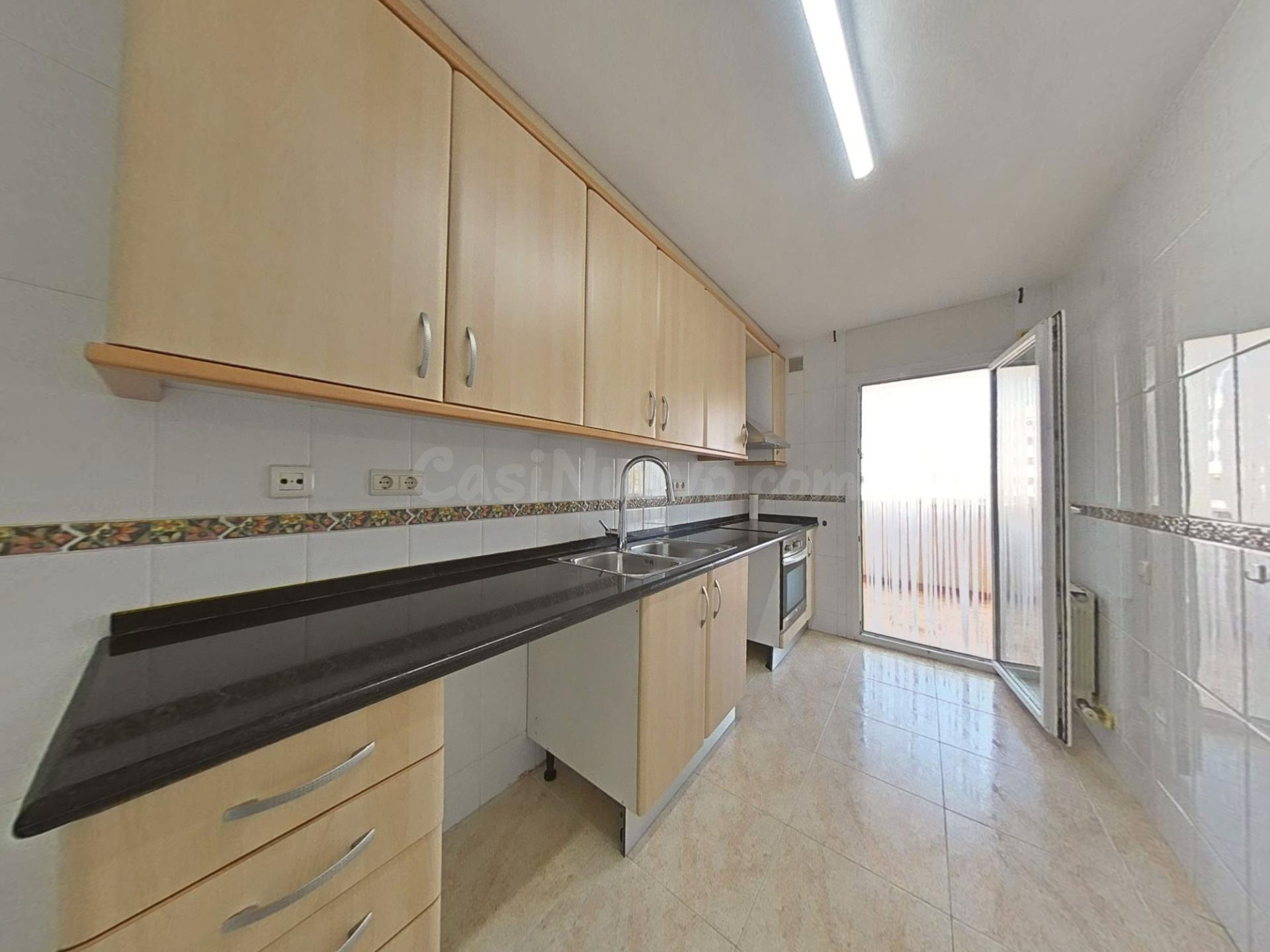 Amplio piso en el centro de Salou con piscina y vistas - foto 26