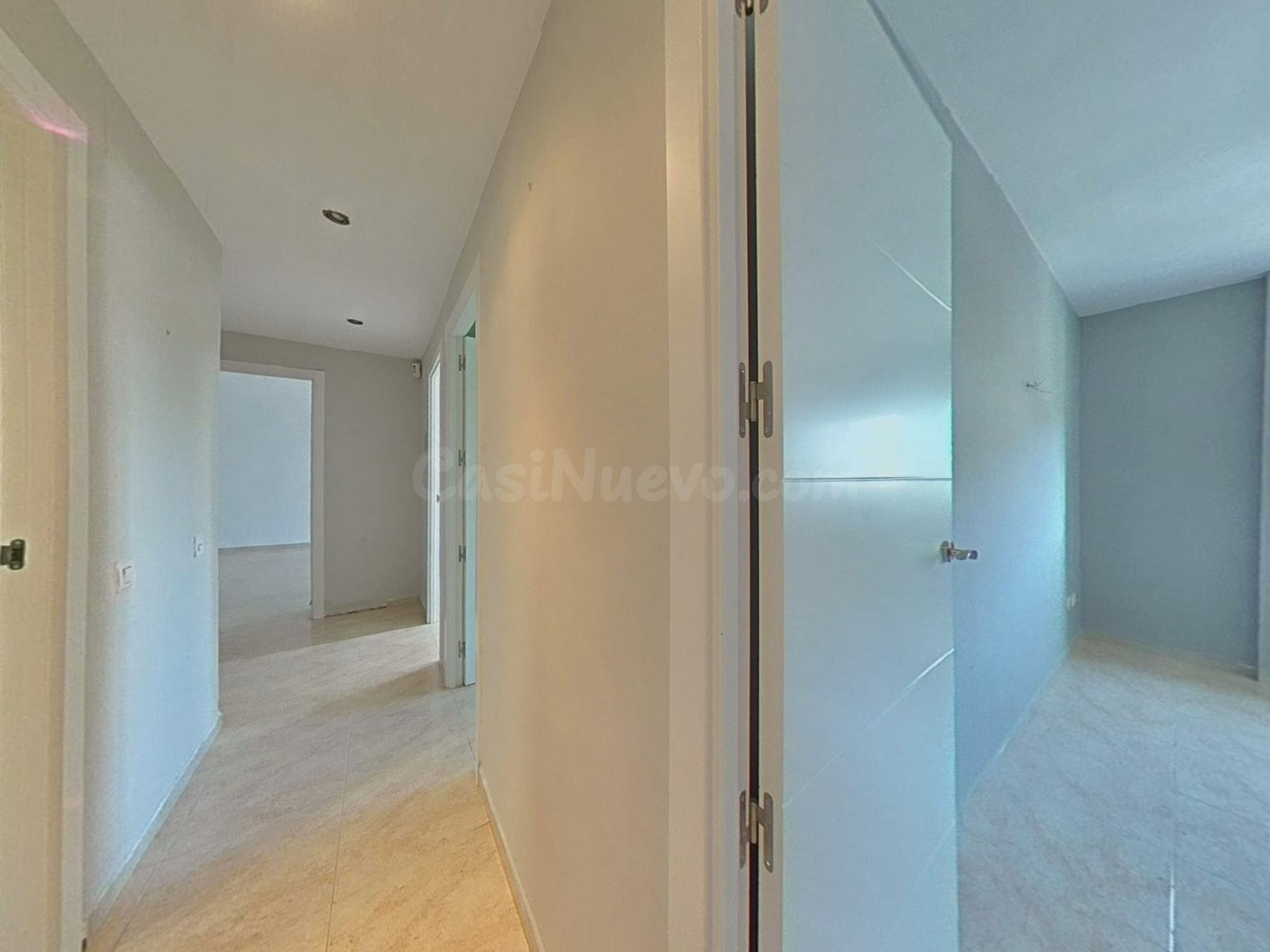 Amplio piso en el centro de Salou con piscina y vistas - foto 33