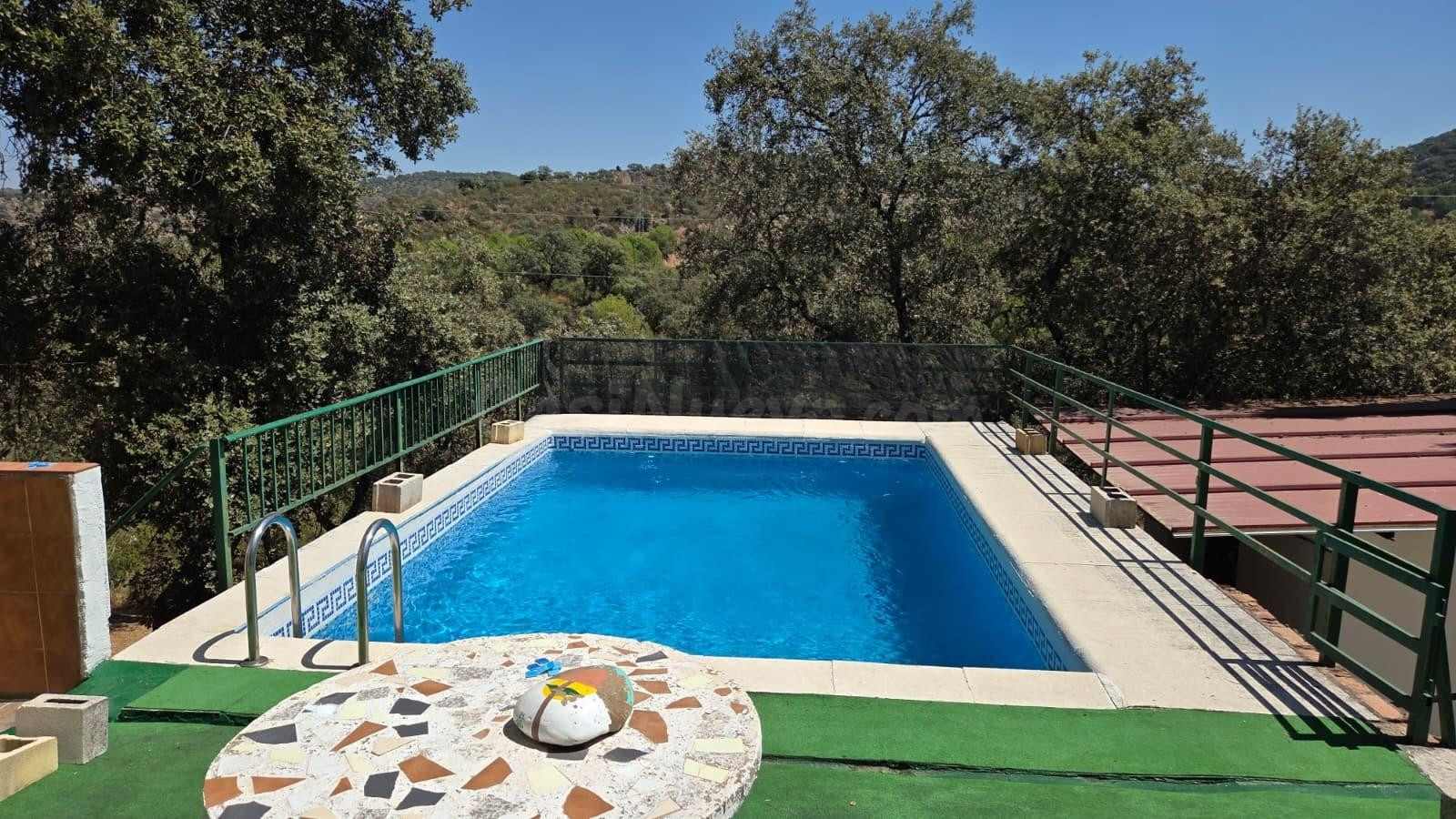 ¡¡ CASA CON TERRENO Y PISCINA EN VILLAHARTA!! - foto 2