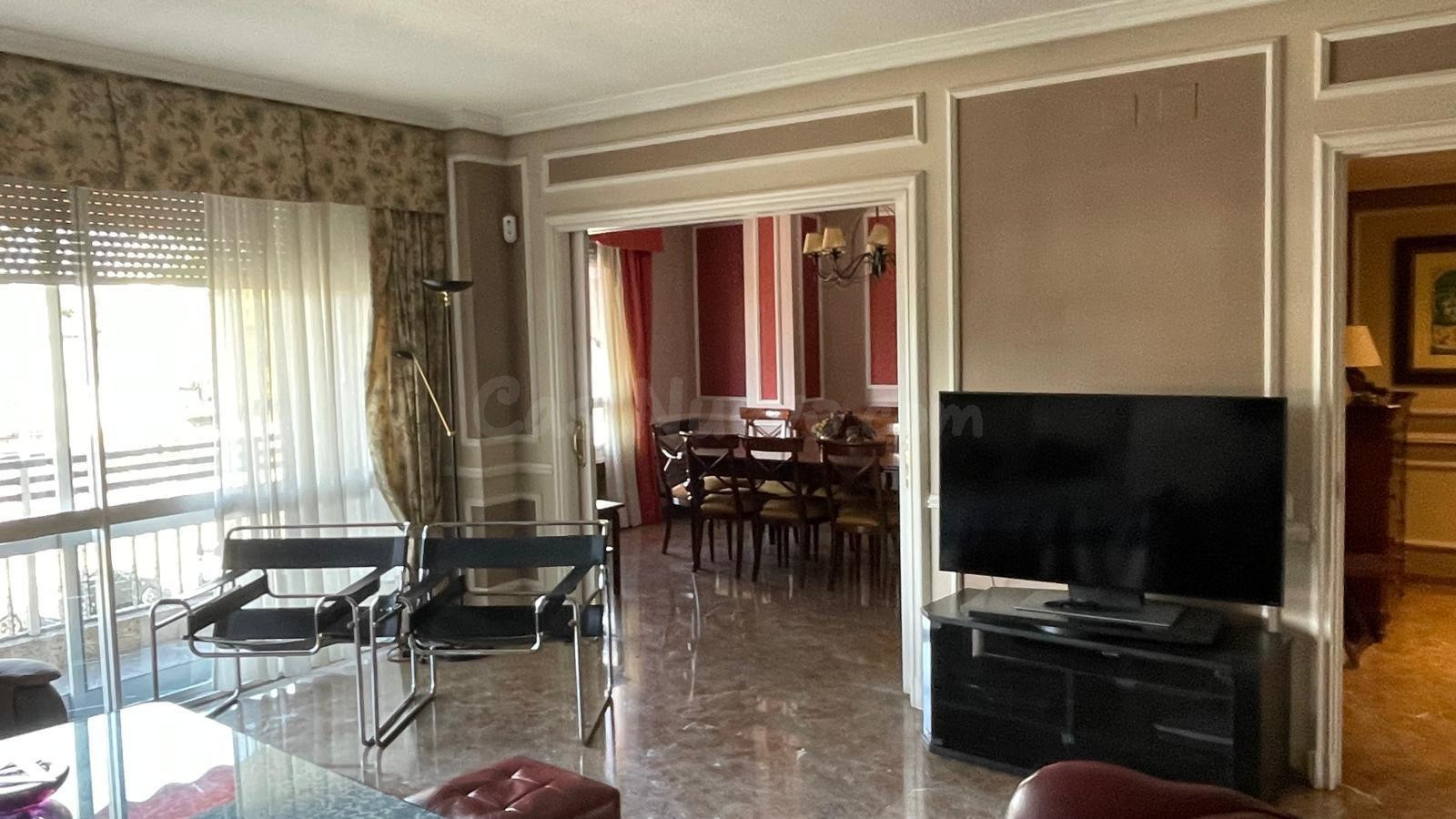 MAGNIFICO PISO EN EL PASEO DE LA VICTORIA DE CORDOBA - foto 5