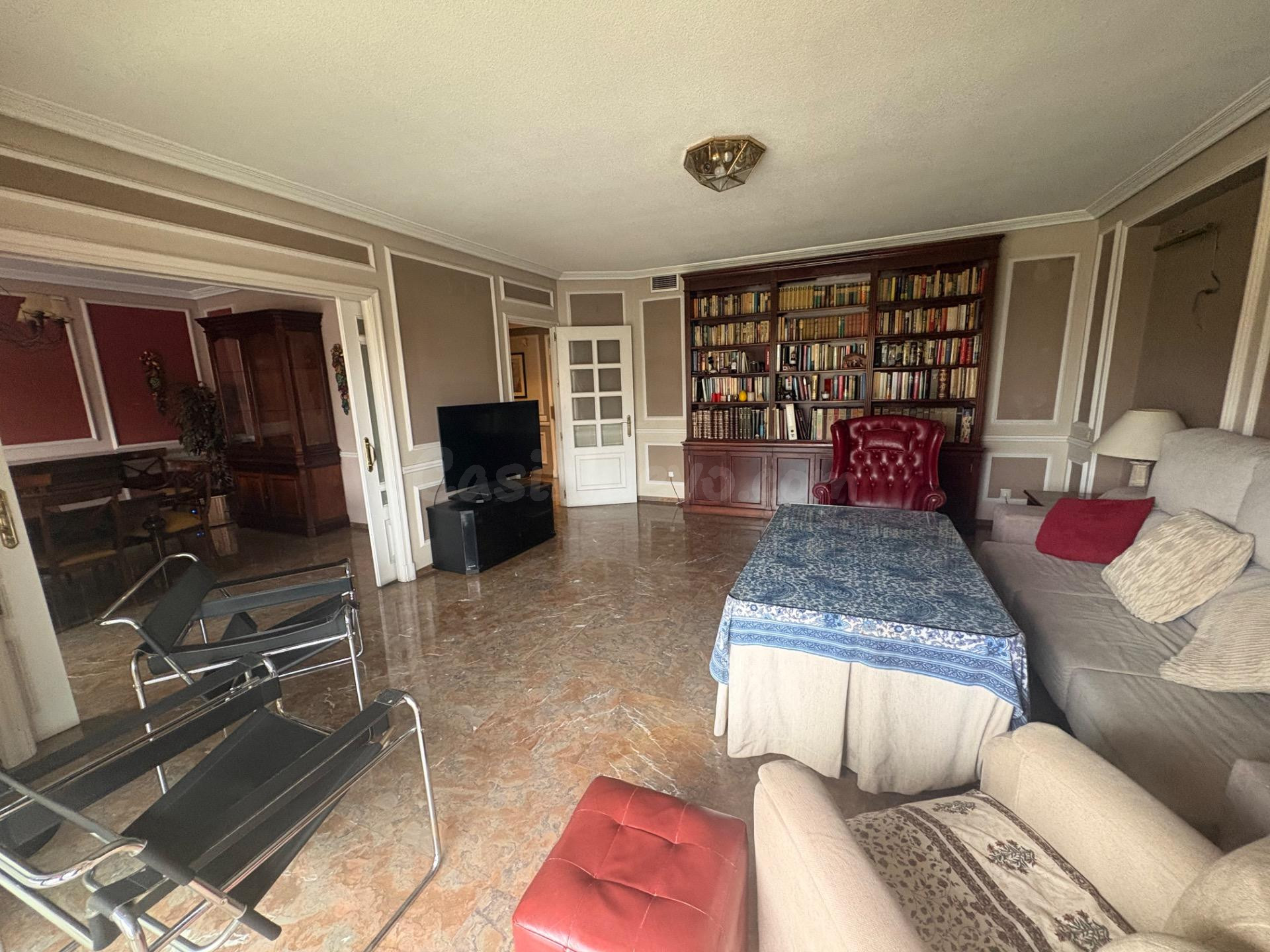 MAGNIFICO PISO EN EL PASEO DE LA VICTORIA DE CORDOBA - foto 6