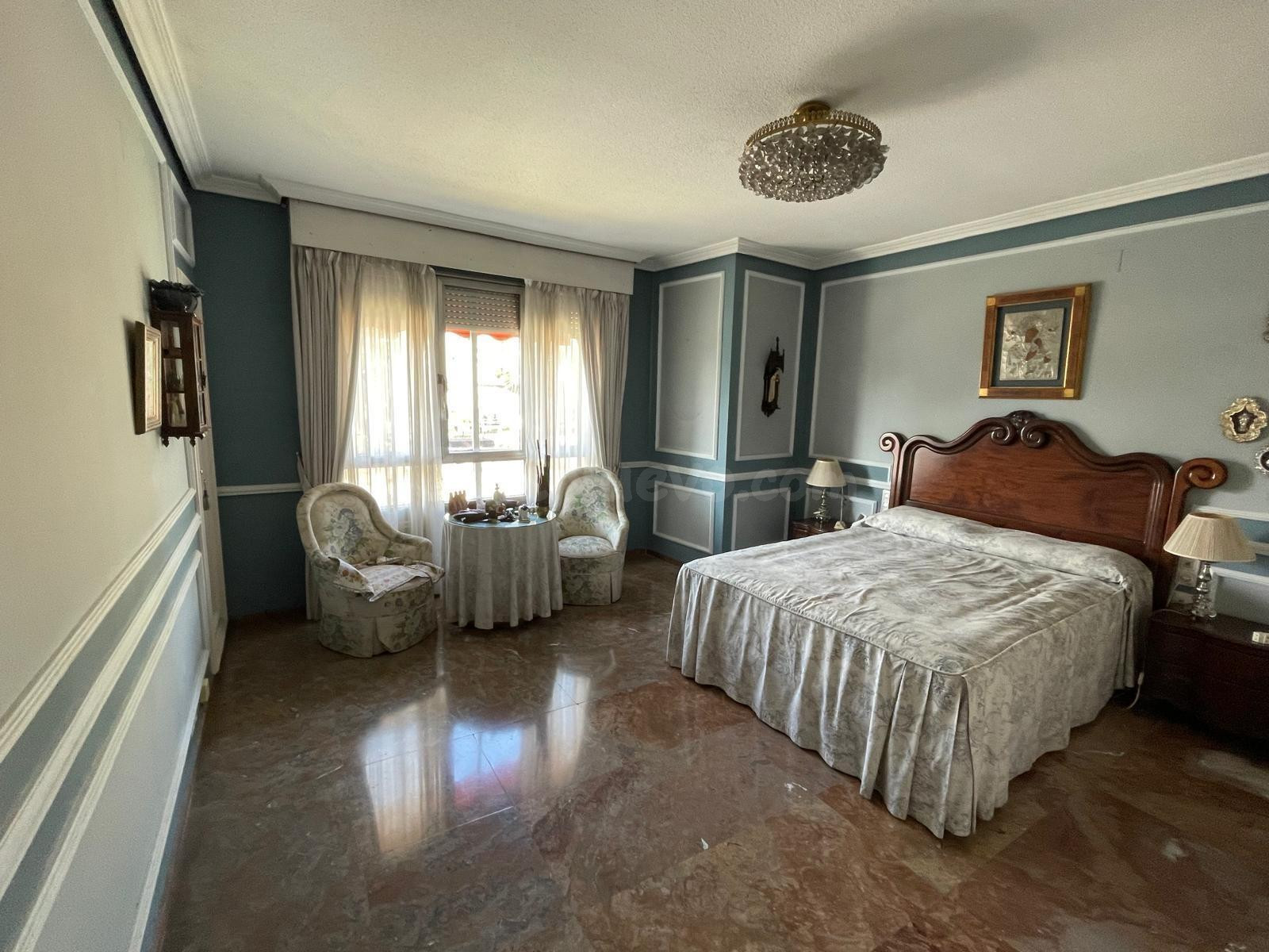 MAGNIFICO PISO EN EL PASEO DE LA VICTORIA DE CORDOBA - foto 14