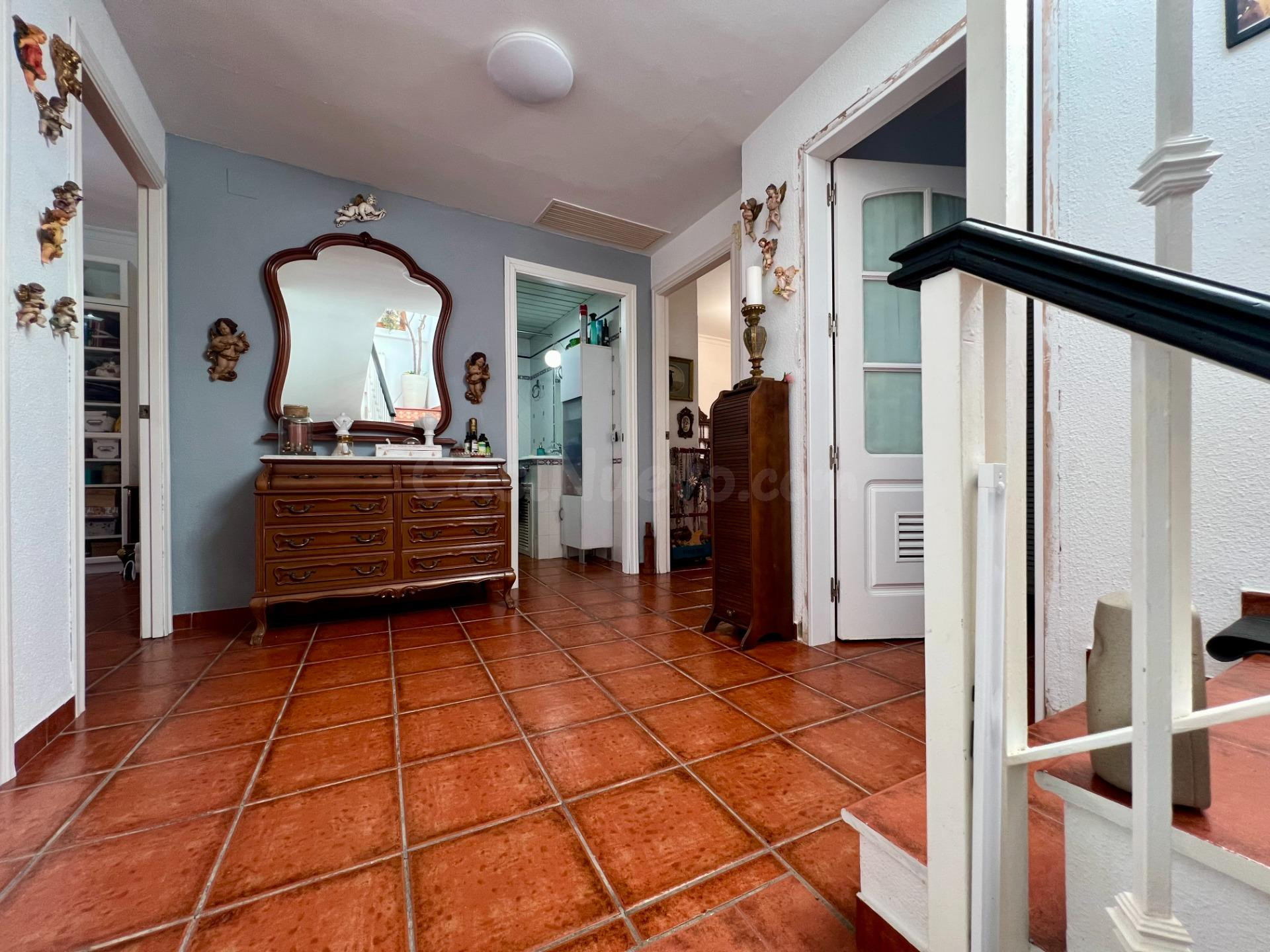 E. Amplia casa adosada totalmente reformada en Santa Cruz - foto 20