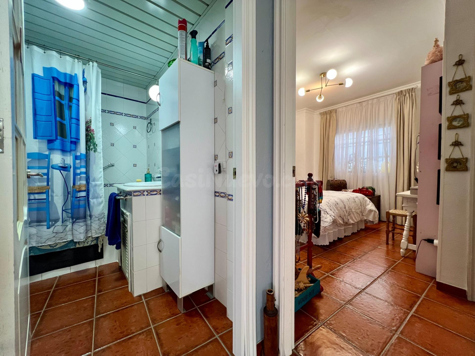 E. Amplia casa adosada totalmente reformada en Santa Cruz - foto 29