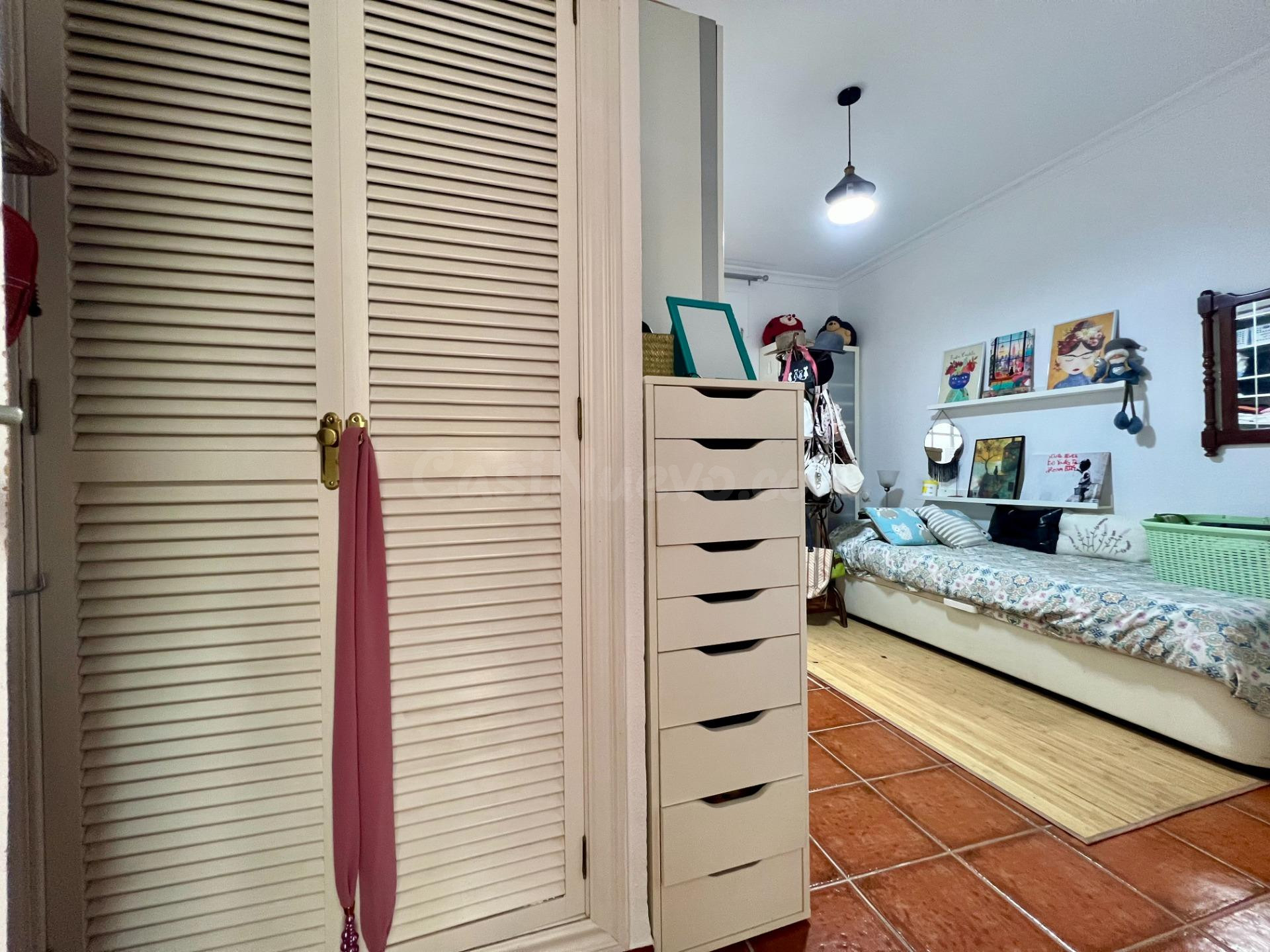 E. Amplia casa adosada totalmente reformada en Santa Cruz - foto 39