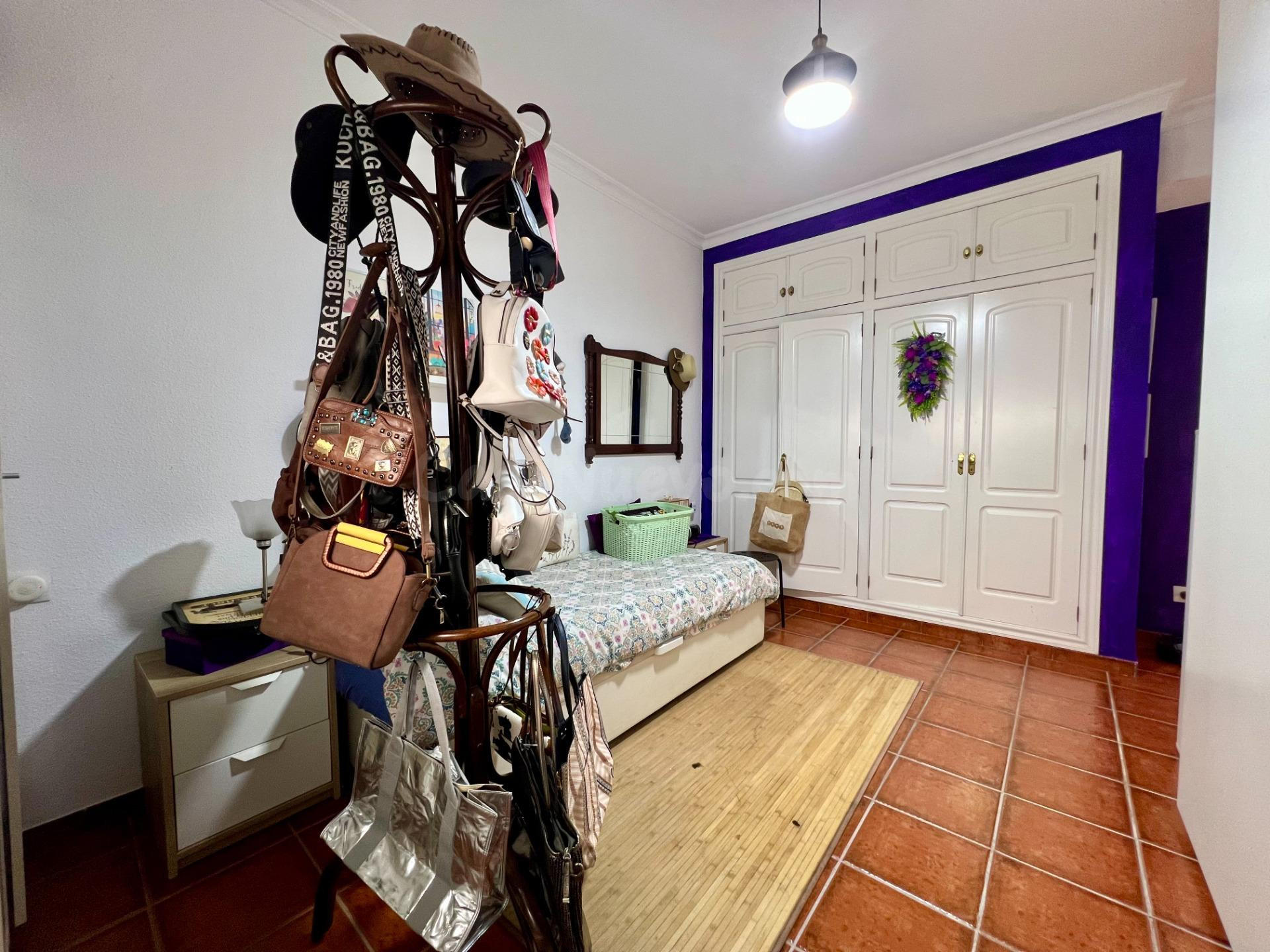 E. Amplia casa adosada totalmente reformada en Santa Cruz - foto 41