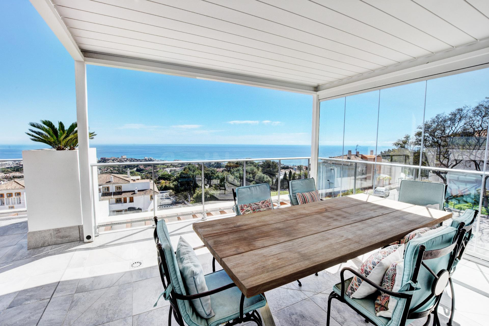 Atico Moderno de Esquina con Vistas Panoramicas al Mar y cen - foto 2