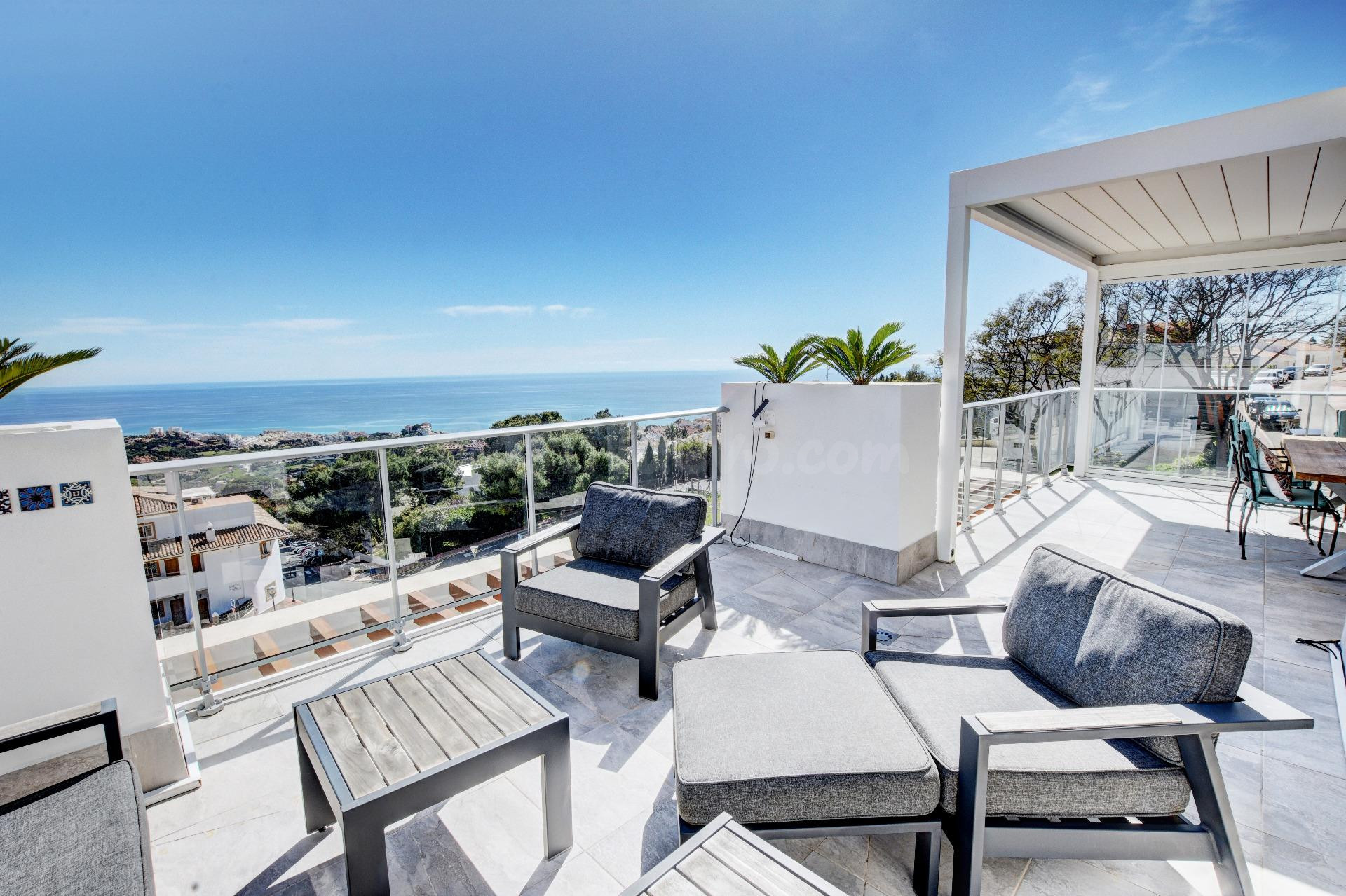 Atico Moderno de Esquina con Vistas Panoramicas al Mar y cen - foto 25