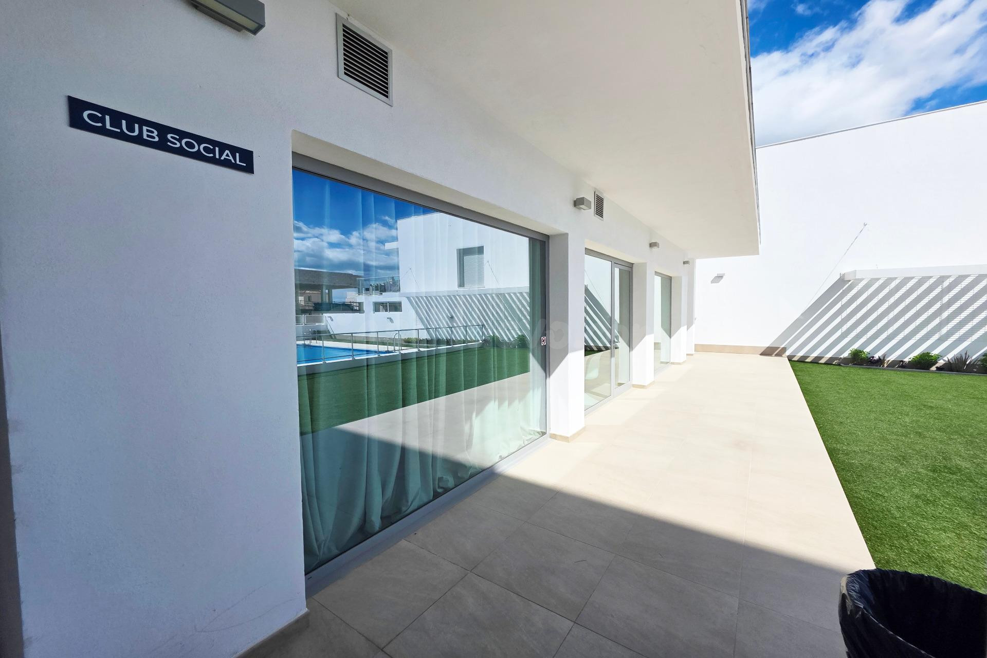 Atico Moderno de Esquina con Vistas Panoramicas al Mar y cen - foto 46