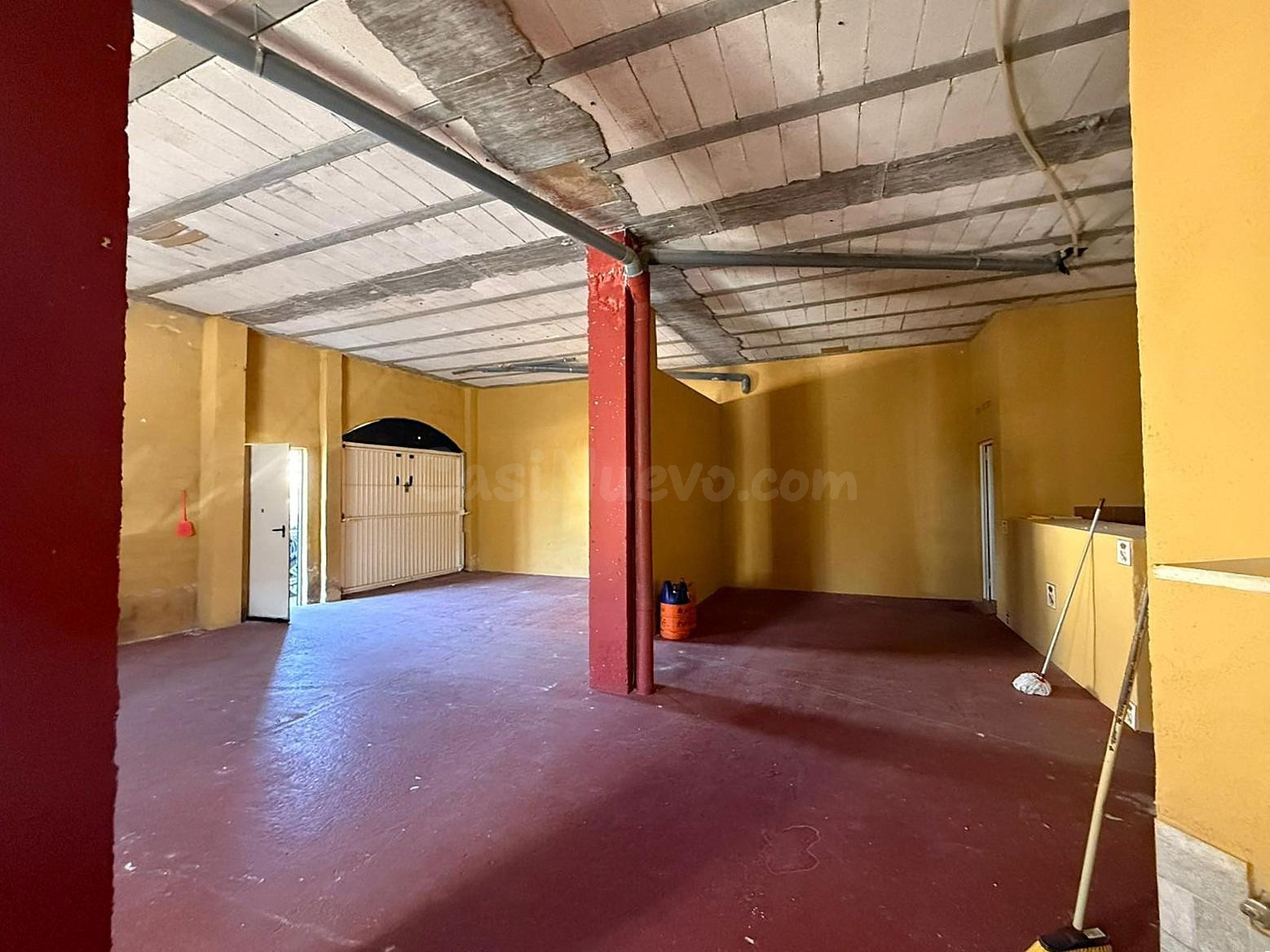 Fabuloso local en Villafranca para montar tu idea de negocio - foto 3