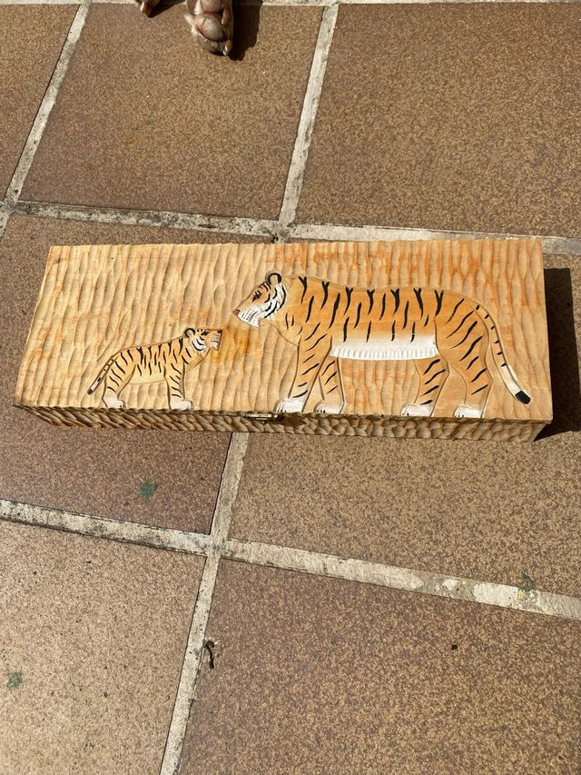 KIT Estuche madera tallada tigres
