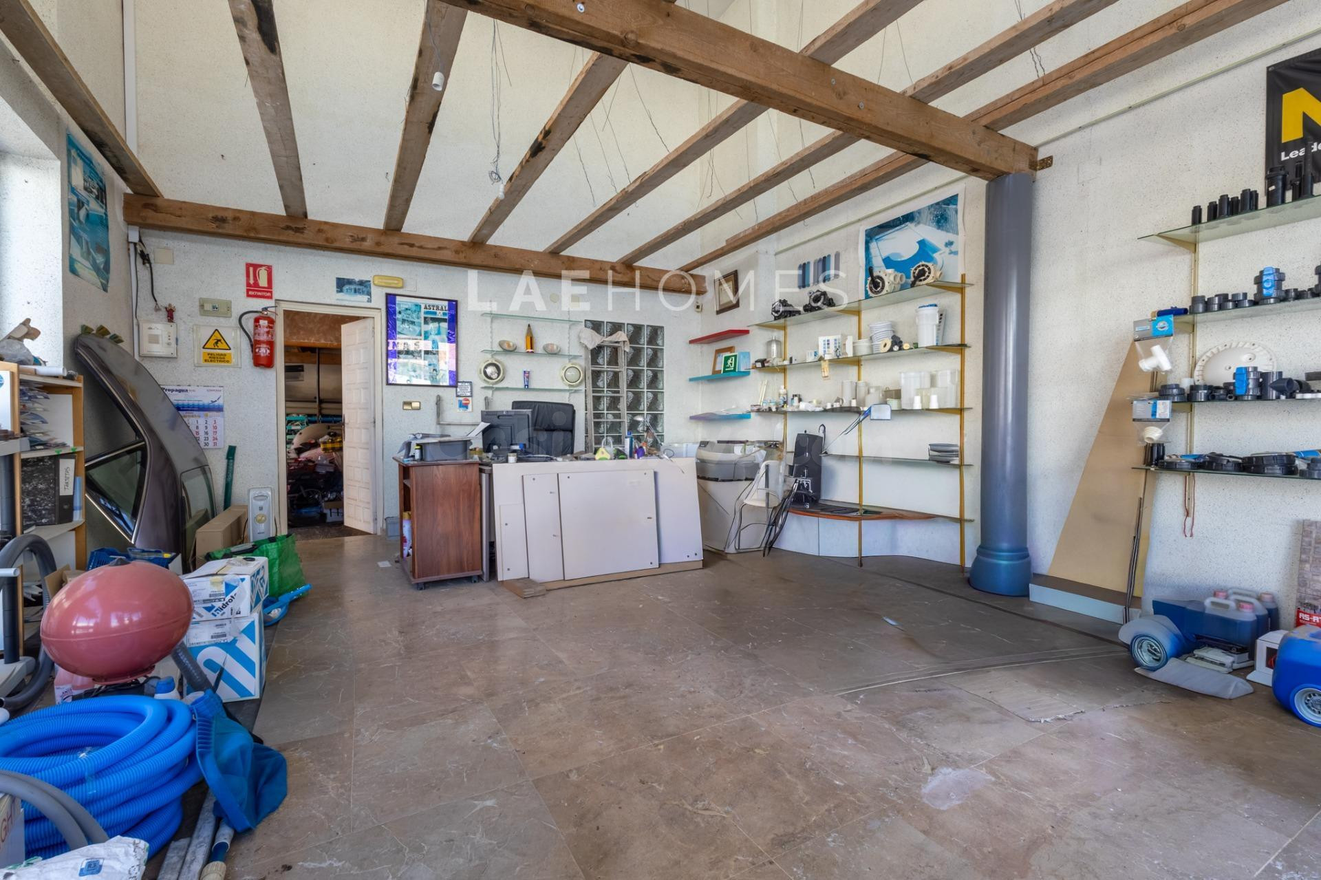 Edificio con local en venta en El Campello - foto 4