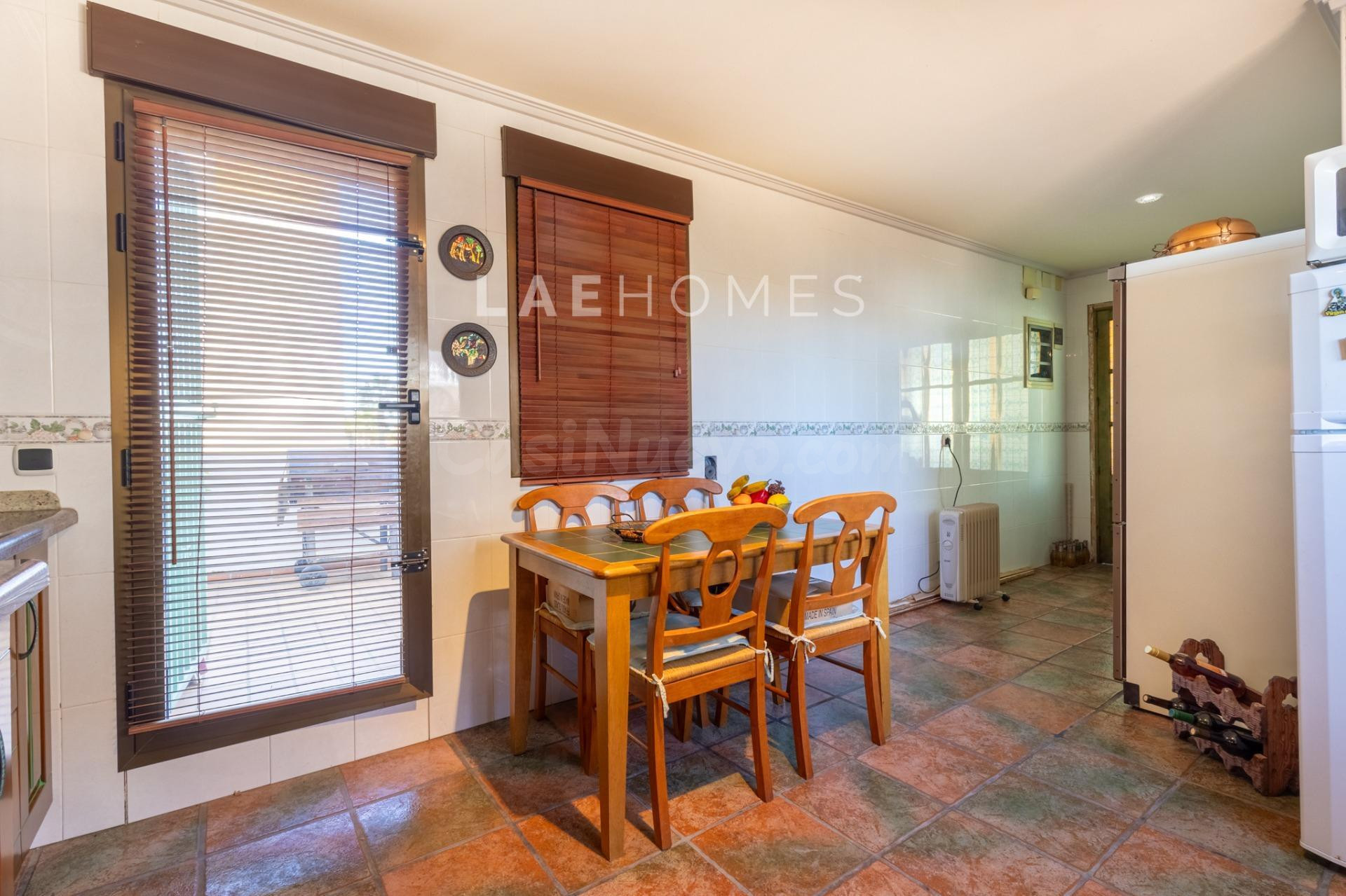 Edificio con local en venta en El Campello - foto 17