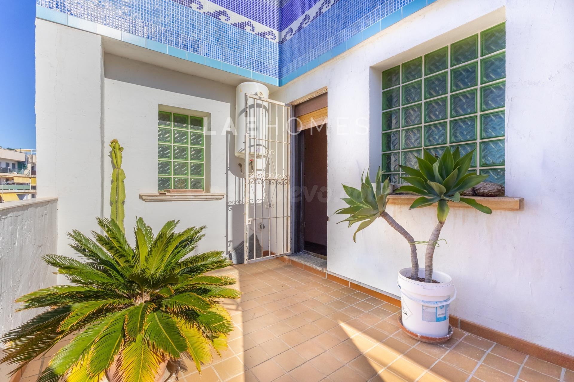 Edificio con local en venta en El Campello - foto 26