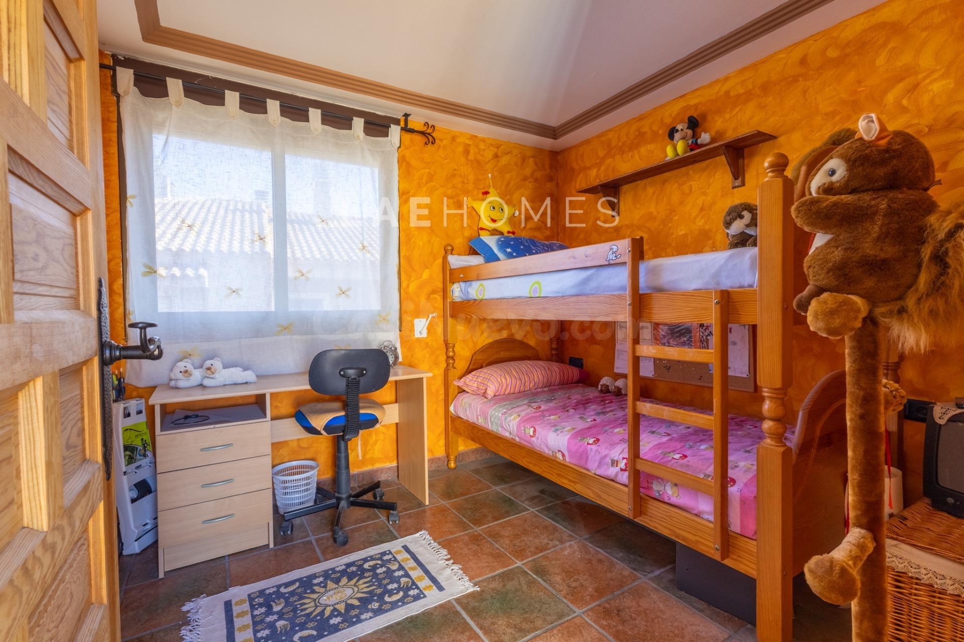 Edificio con local en venta en El Campello - foto 27