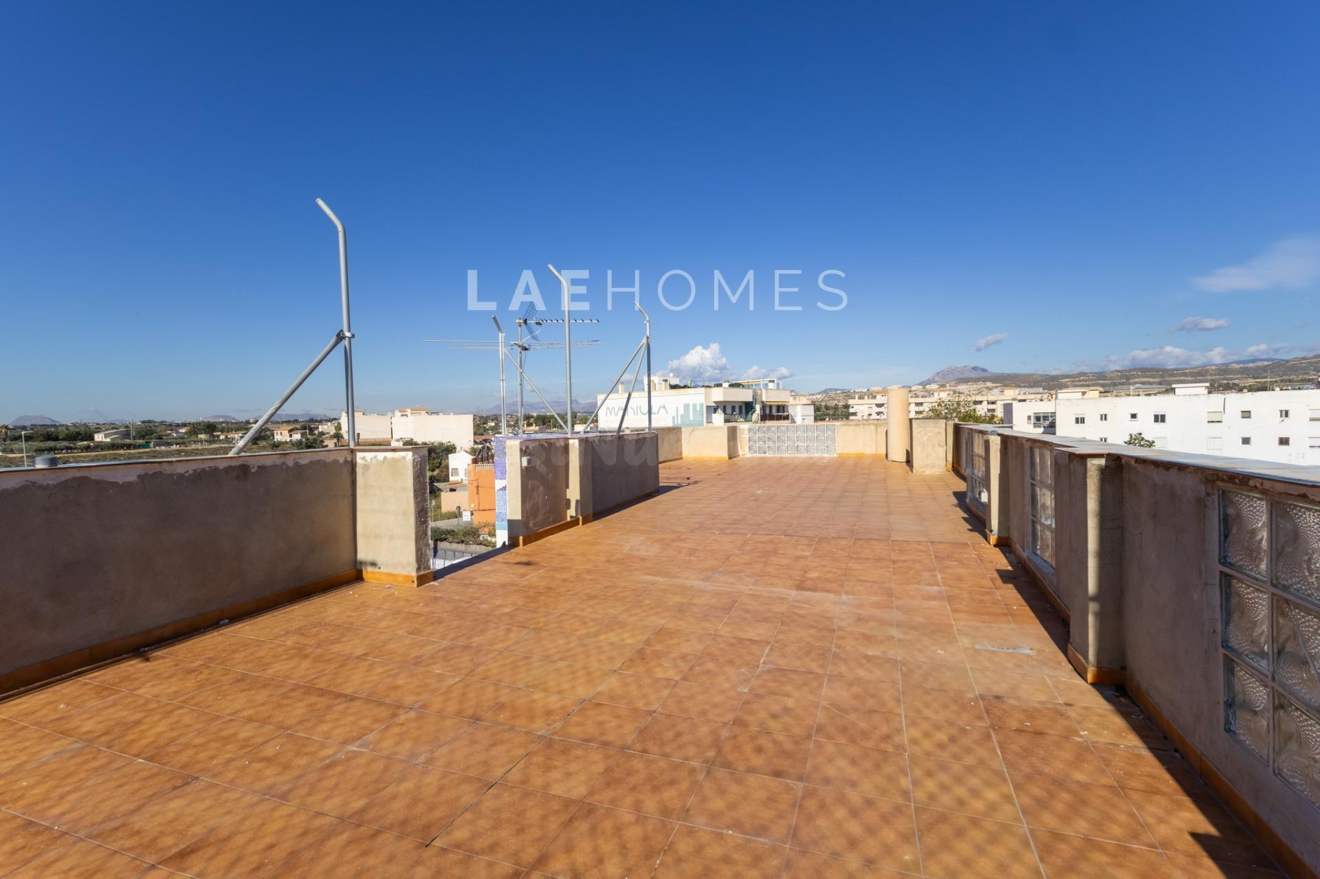 Edificio con local en venta en El Campello - foto 37