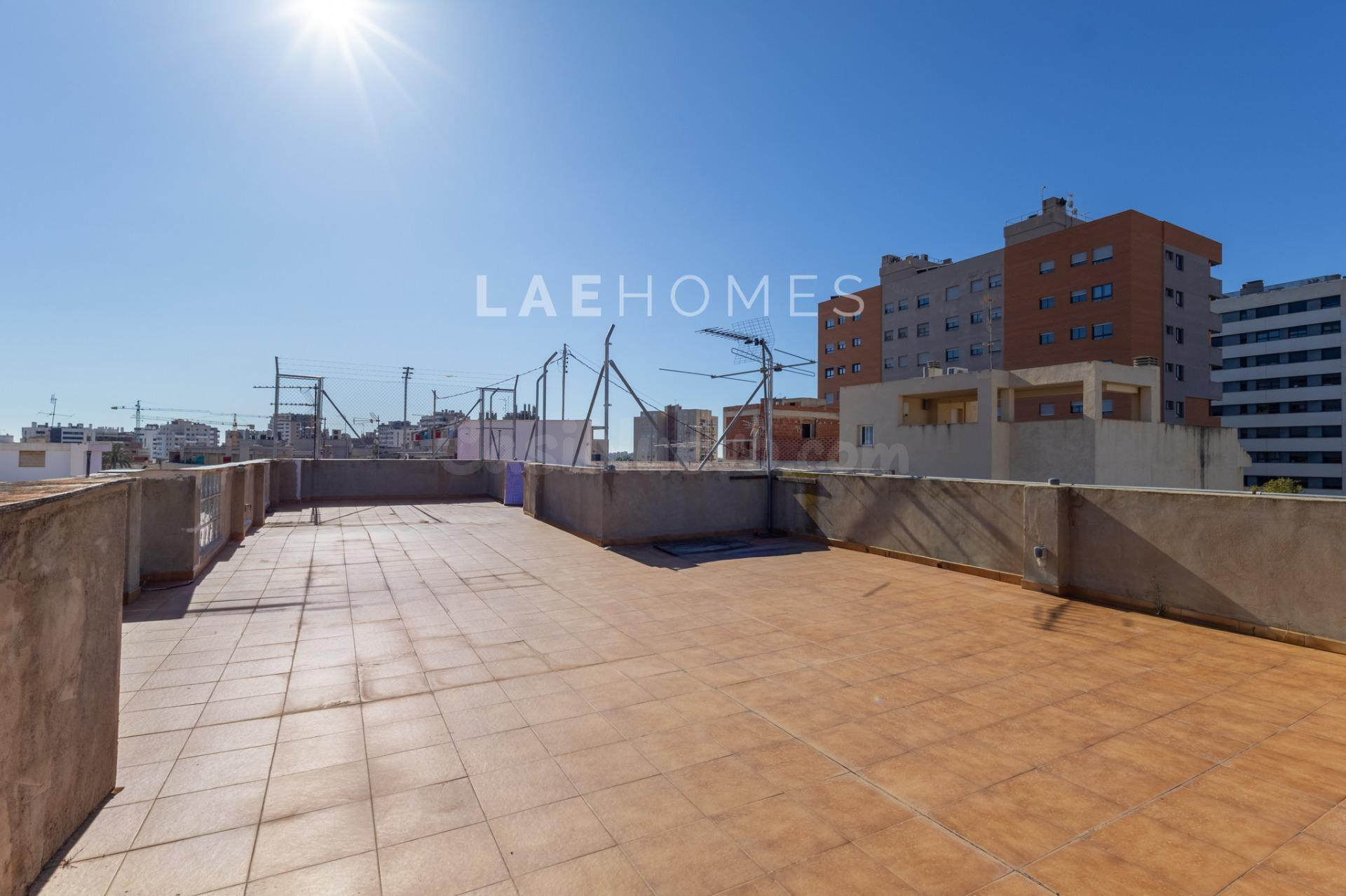 Edificio con local en venta en El Campello - foto 38