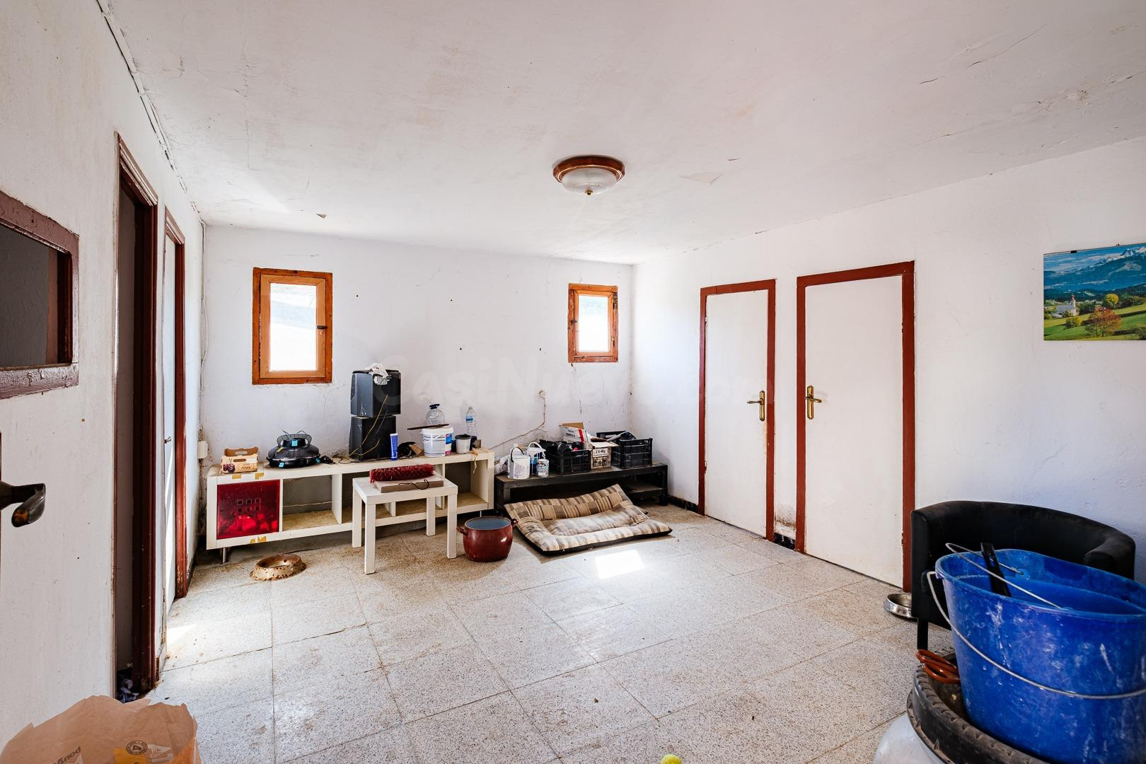 AMPLIA Y LUMINOSA CASA EN UNA SOLA PLANTA, CON PISCINA, GARA - foto 24