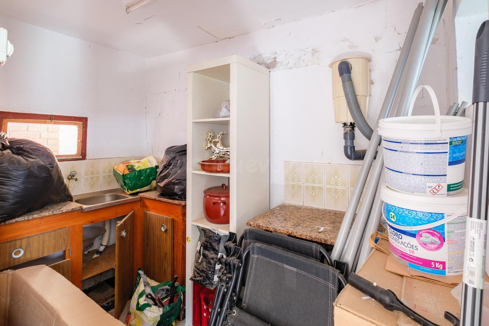 AMPLIA Y LUMINOSA CASA EN UNA SOLA PLANTA, CON PISCINA, GARA - foto 25