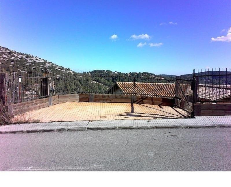 Casa con vistas a la montaña en Olesa de Bonesvalls