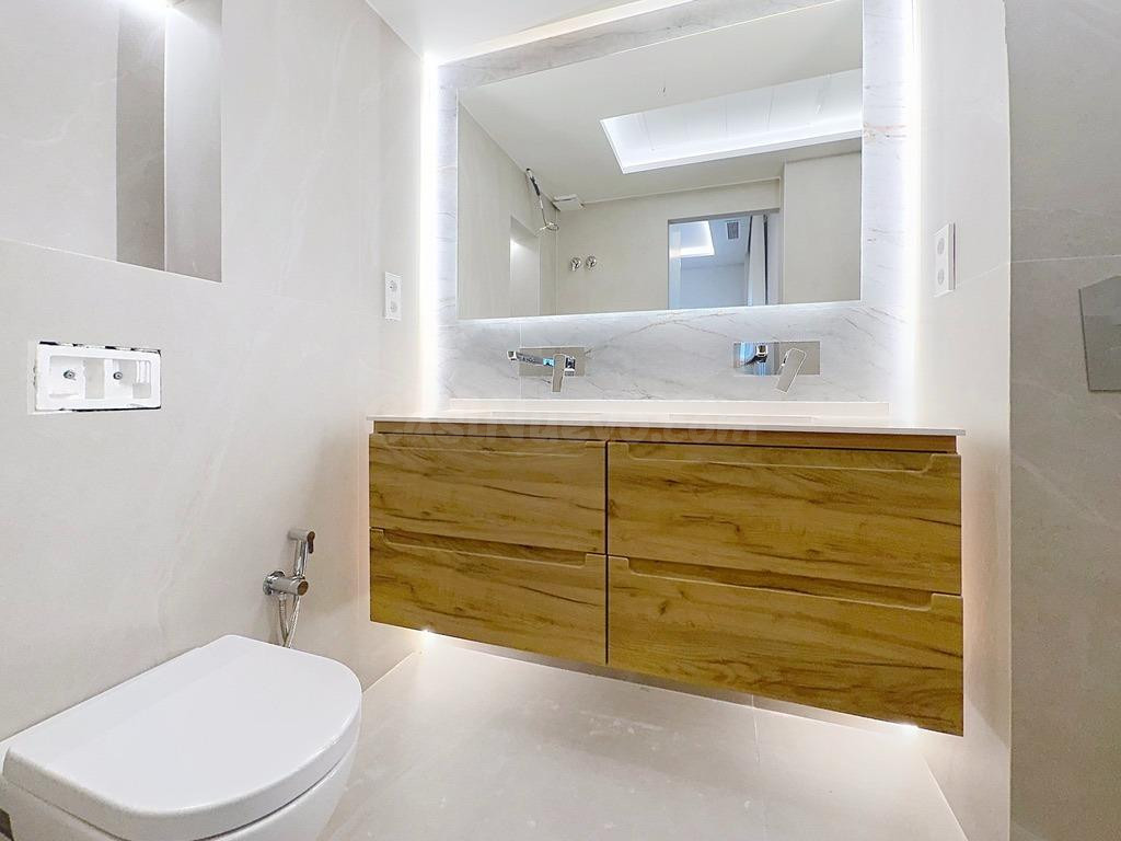 Elegante apartamento en esquina ubicado en la exclusiva New Golden Mile de Estepona. - foto 5