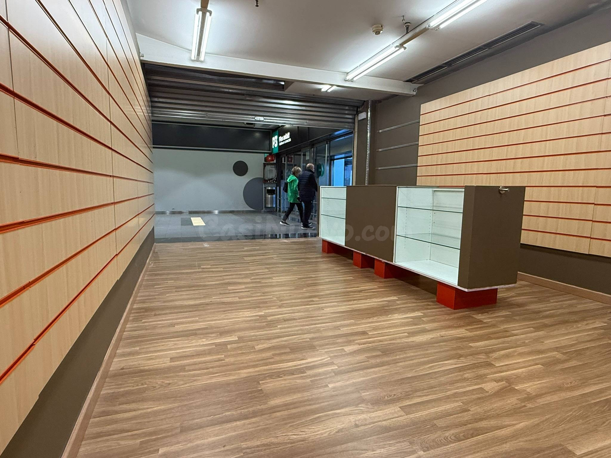 Local en C.C. Baricentro - foto 8