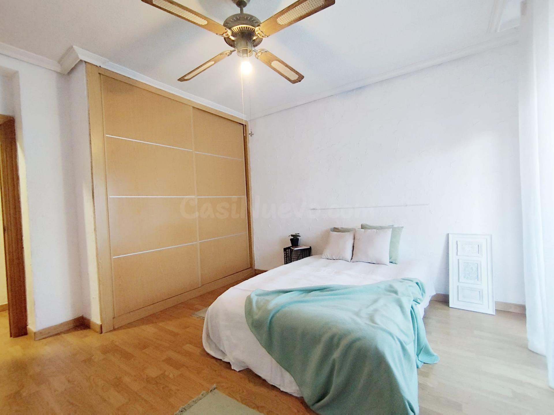 Piso para entrar a vivir al principio de Reyes Católicos