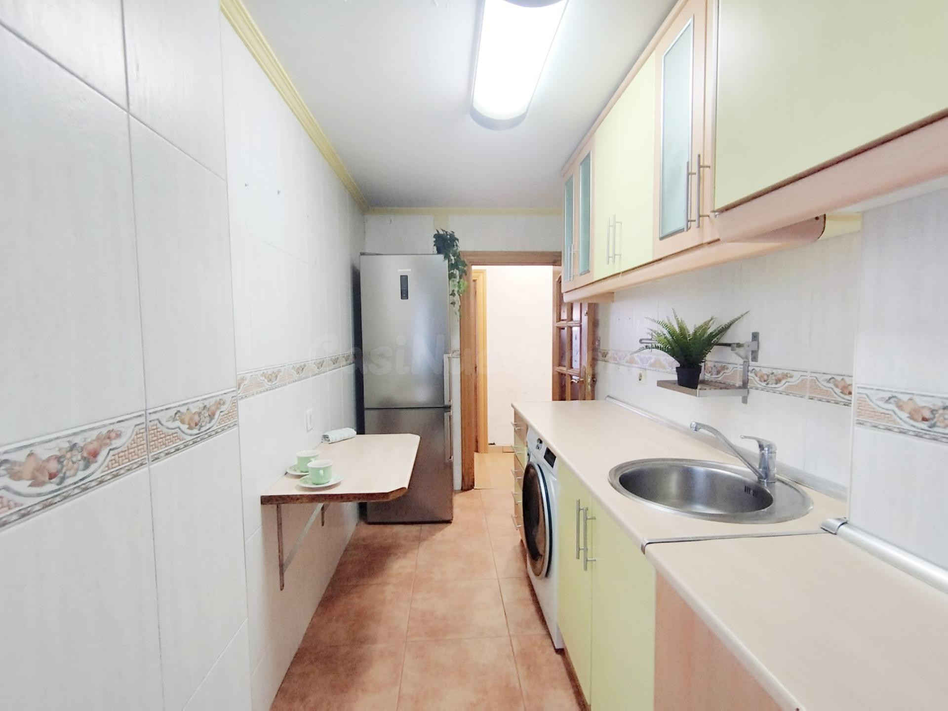 Piso para entrar a vivir al principio de Reyes Católicos - foto 2